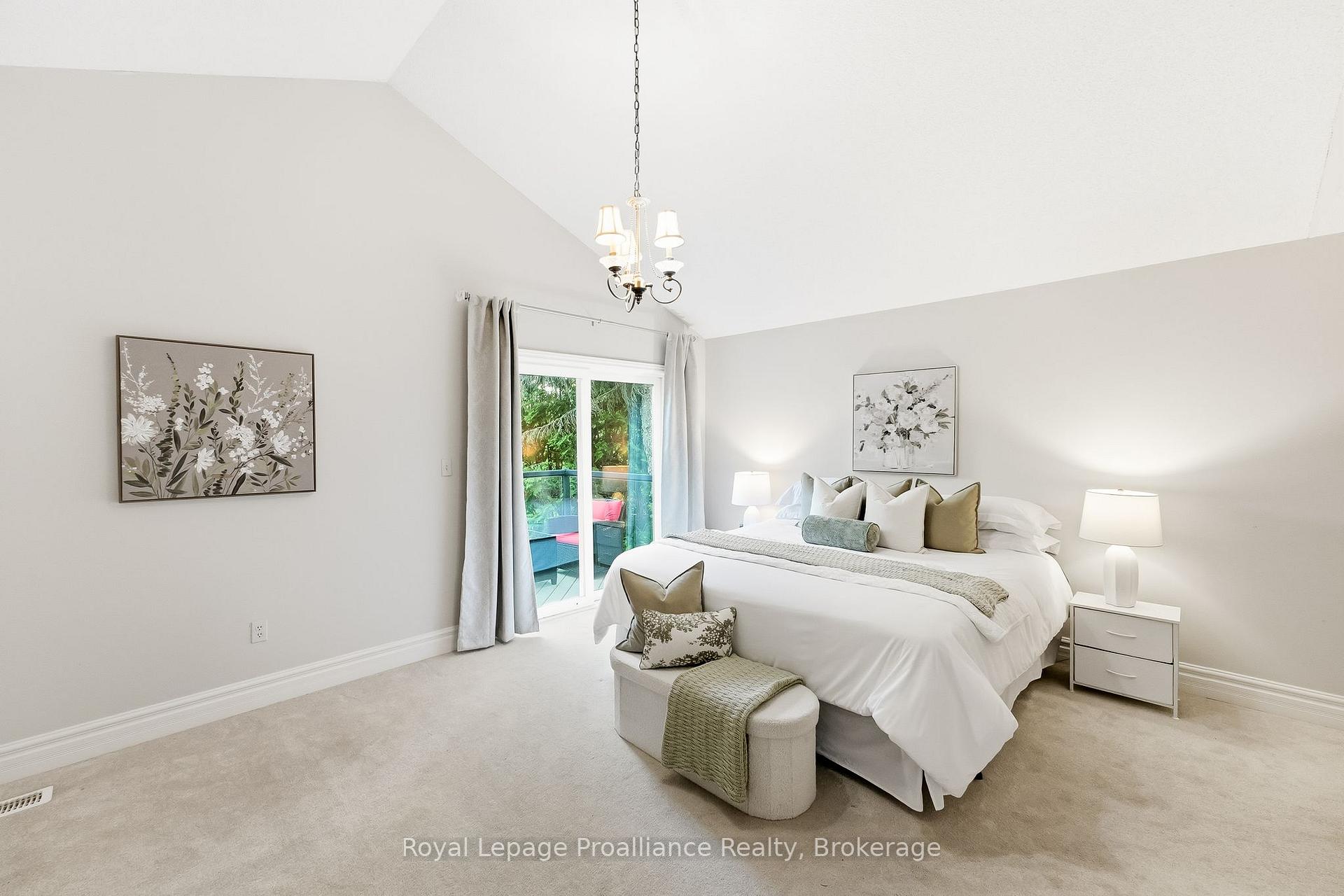 Photo 10 of 11 Gibson Place, Port Hope — HOMEH