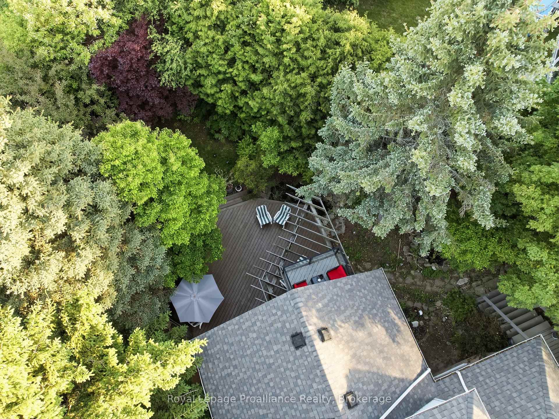 Photo 33 of 11 Gibson Place, Port Hope — HOMEH