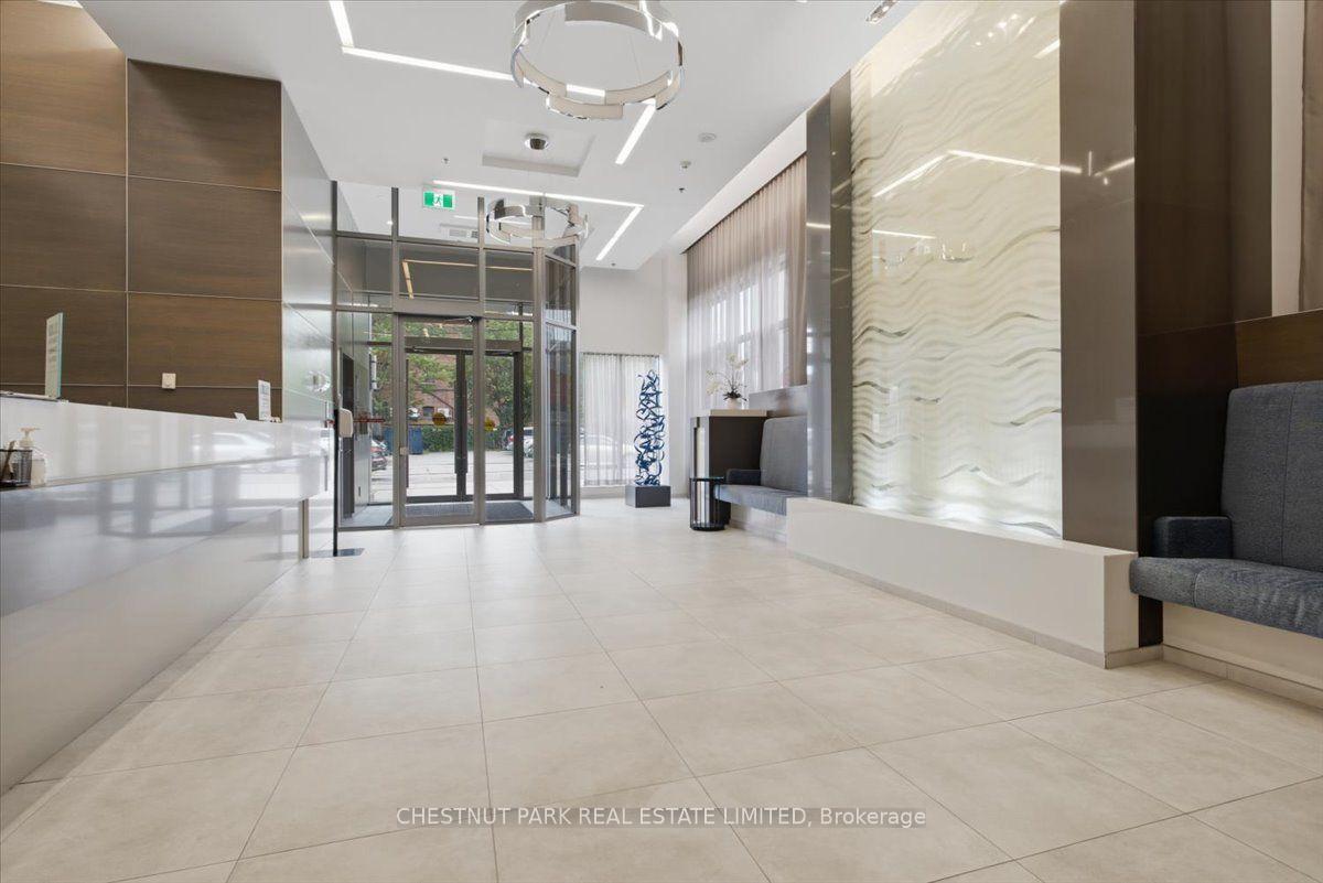 Photo 3 of Unit 1706, 530 St Clair Avenue W, Toronto, Humewood-Cedarvale — HOMEH
