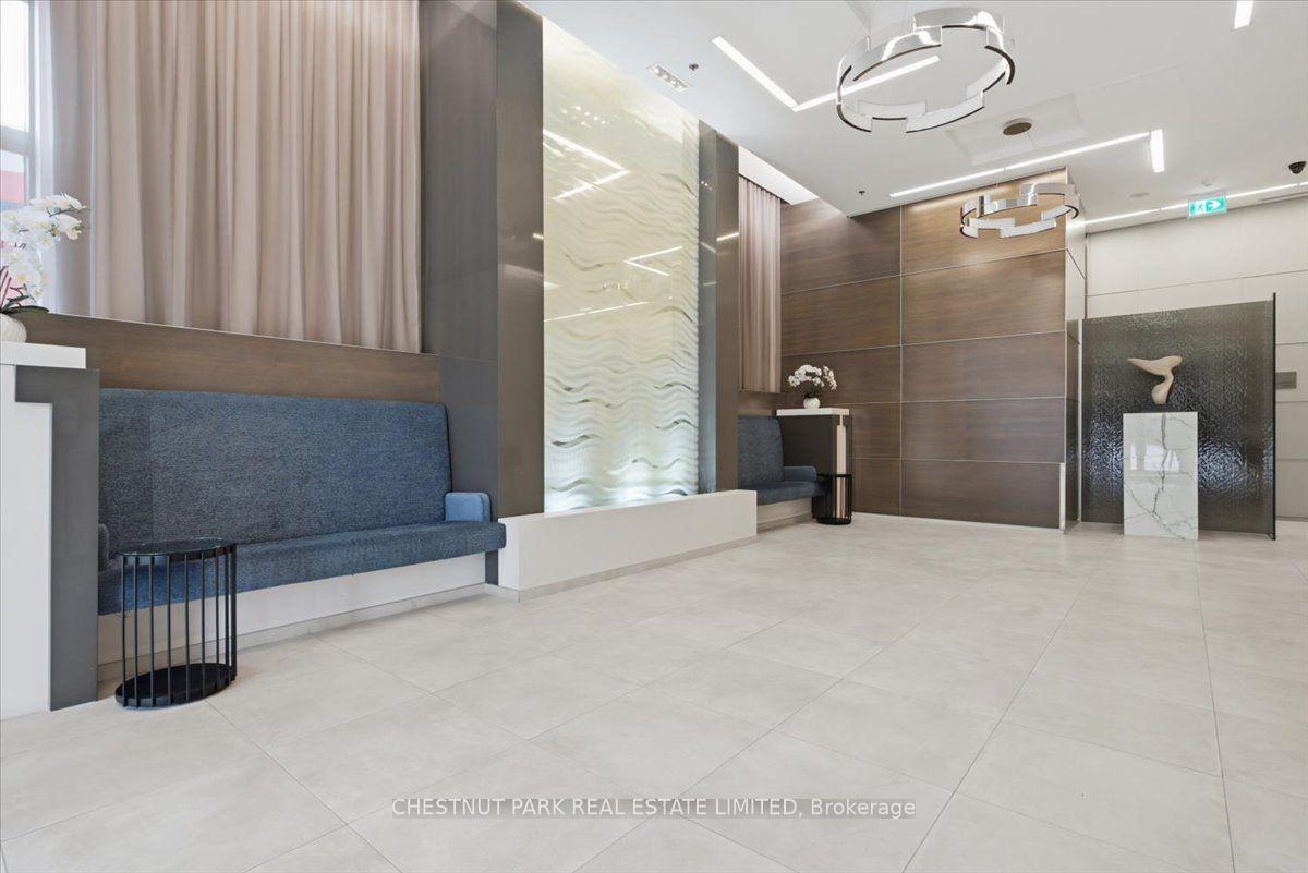 Photo 4 of Unit 1706, 530 St Clair Avenue W, Toronto, Humewood-Cedarvale — HOMEH