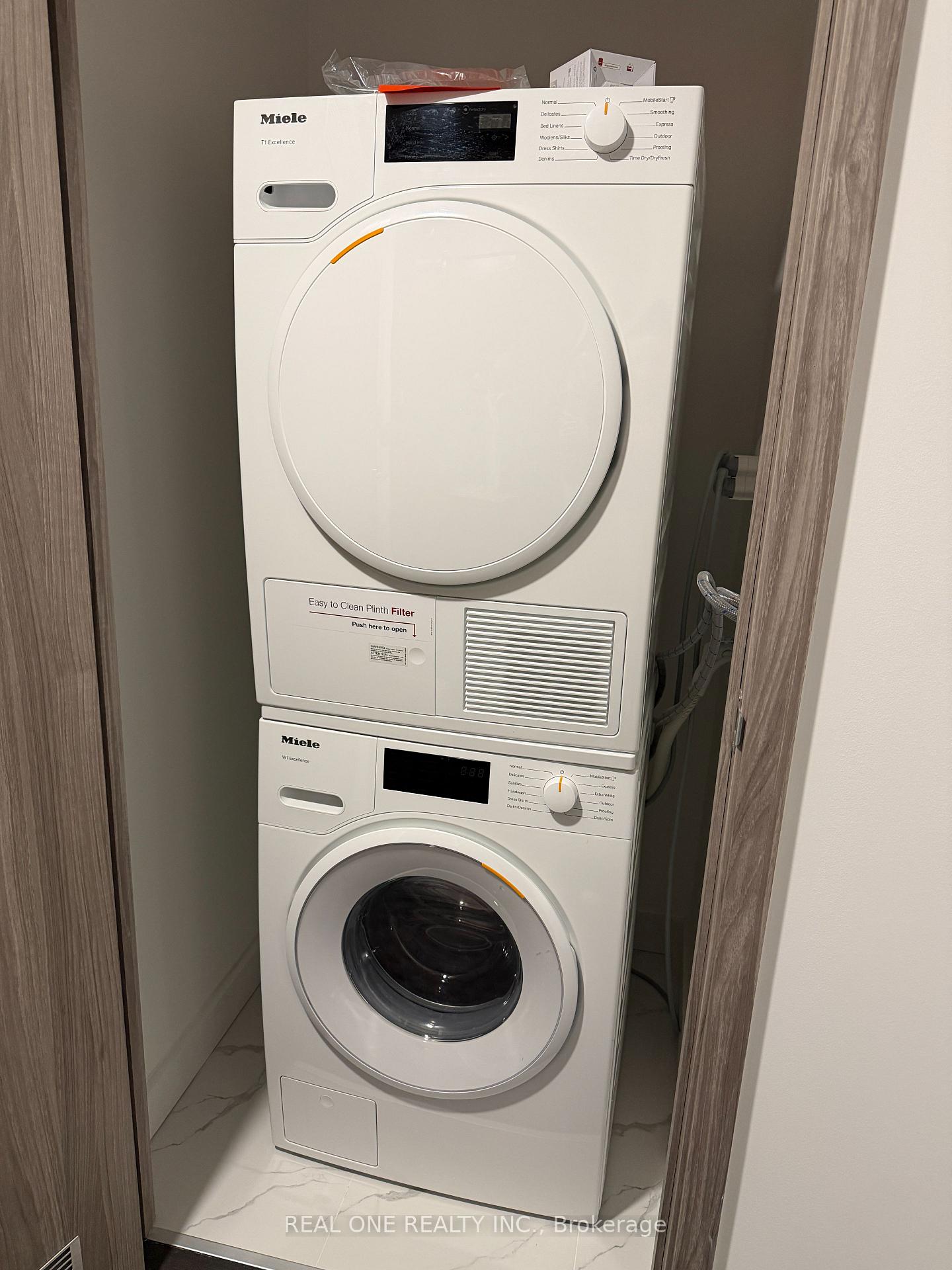 Photo 17 of Unit 2111, 75 Billes Heights, North York, Bayview Village — HOMEH