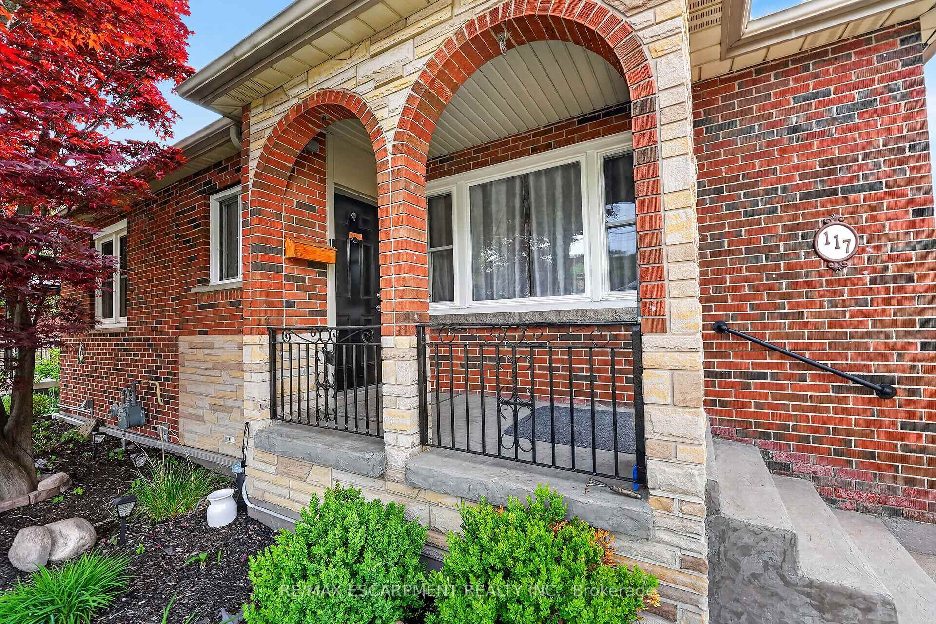 Photo 4 of 117 Stewartdale Avenue, Hamilton, Rosedale — HOMEH