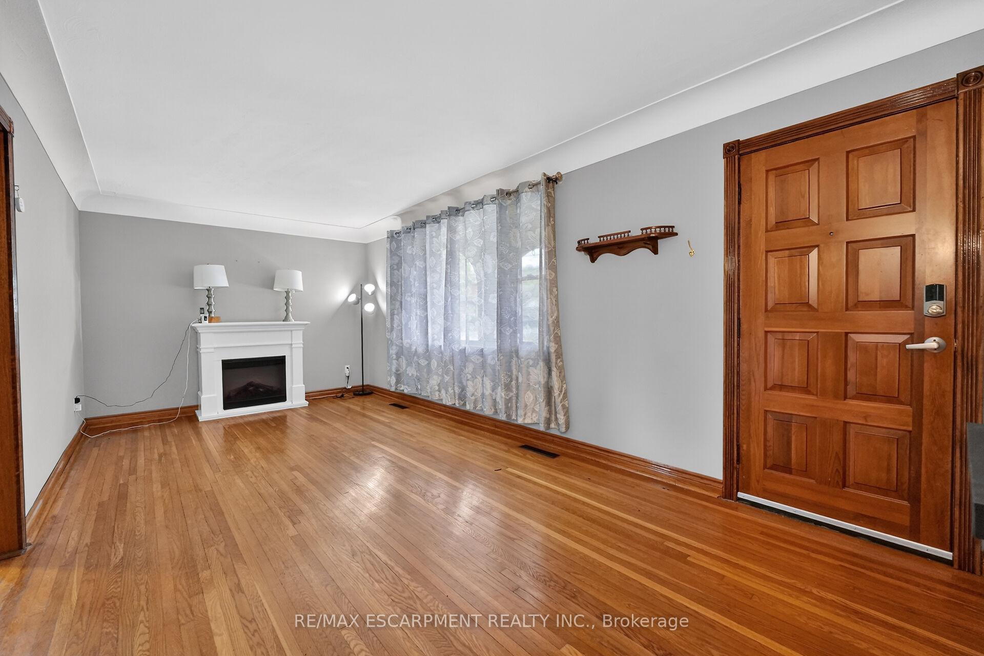 Photo 7 of 117 Stewartdale Avenue, Hamilton, Rosedale — HOMEH