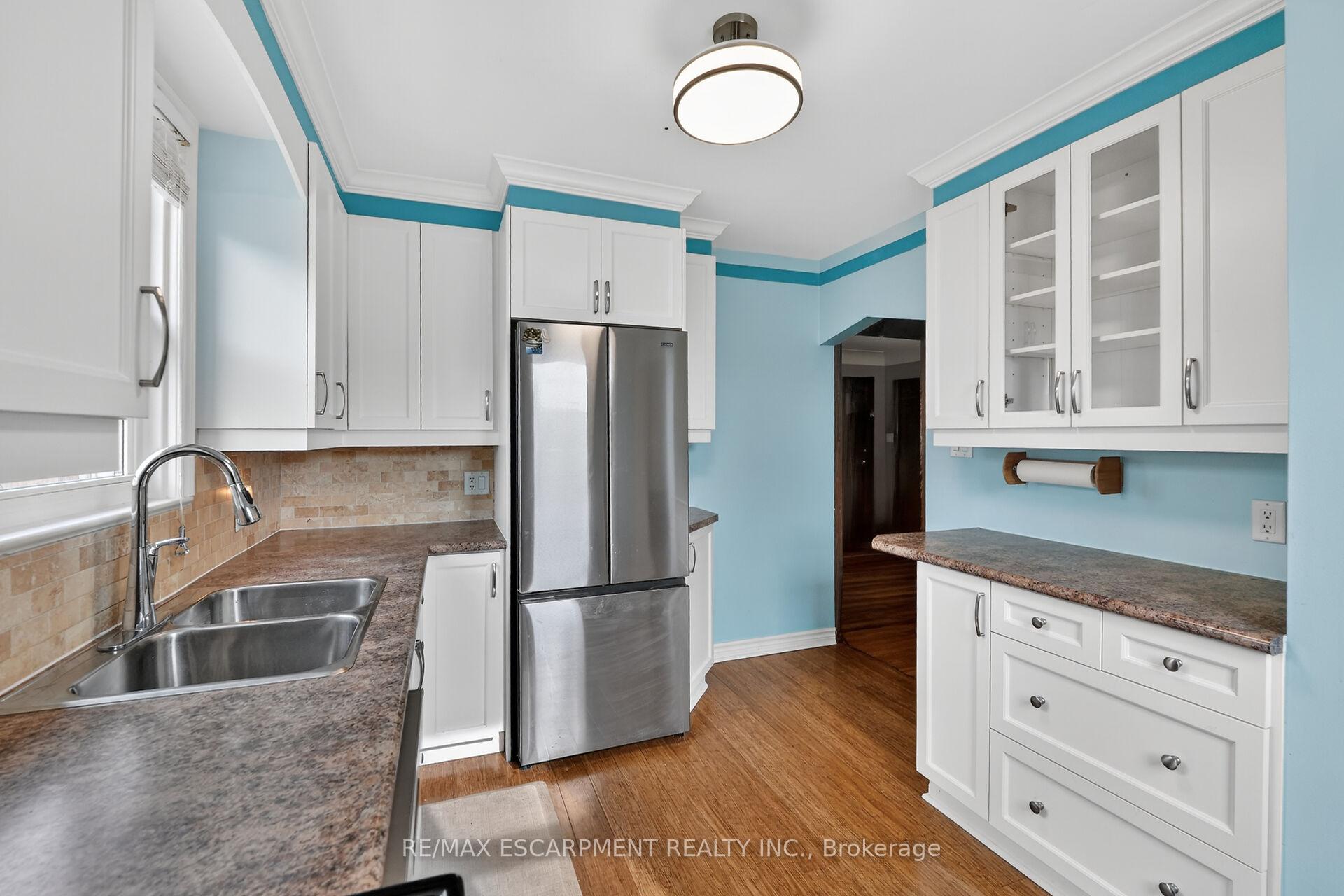 Photo 12 of 117 Stewartdale Avenue, Hamilton, Rosedale — HOMEH