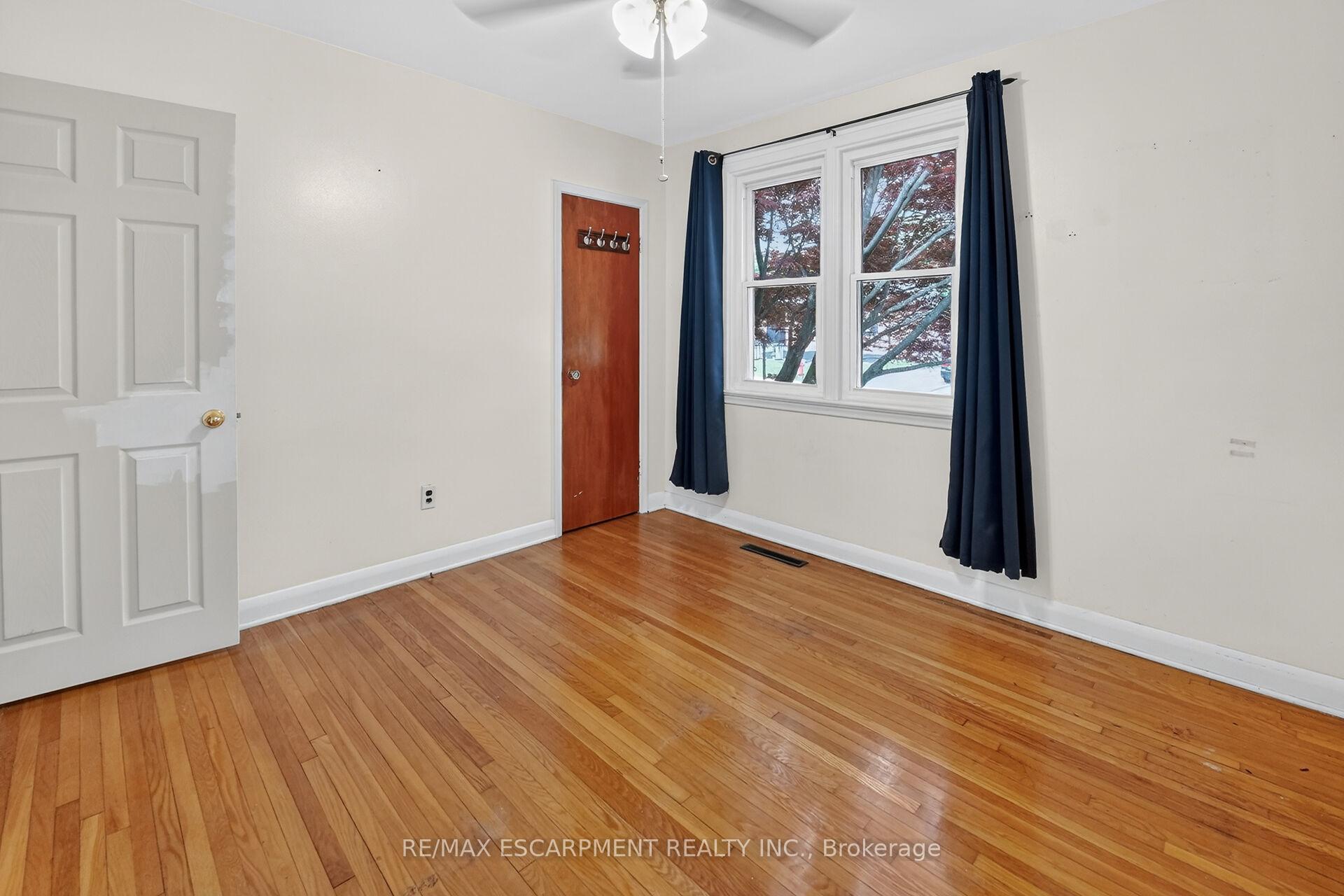 Photo 17 of 117 Stewartdale Avenue, Hamilton, Rosedale — HOMEH