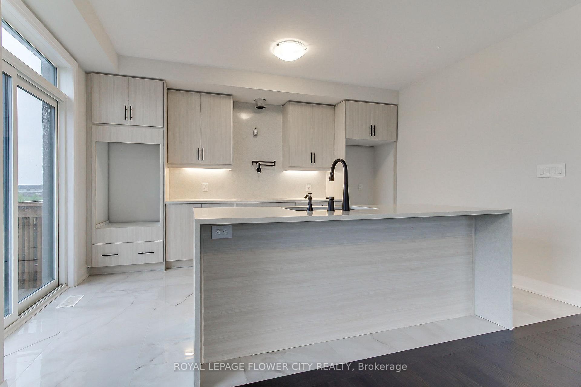 Photo 16 of Unit 1, 400 Newman Drive, Cambridge, Blair Road — HOMEH