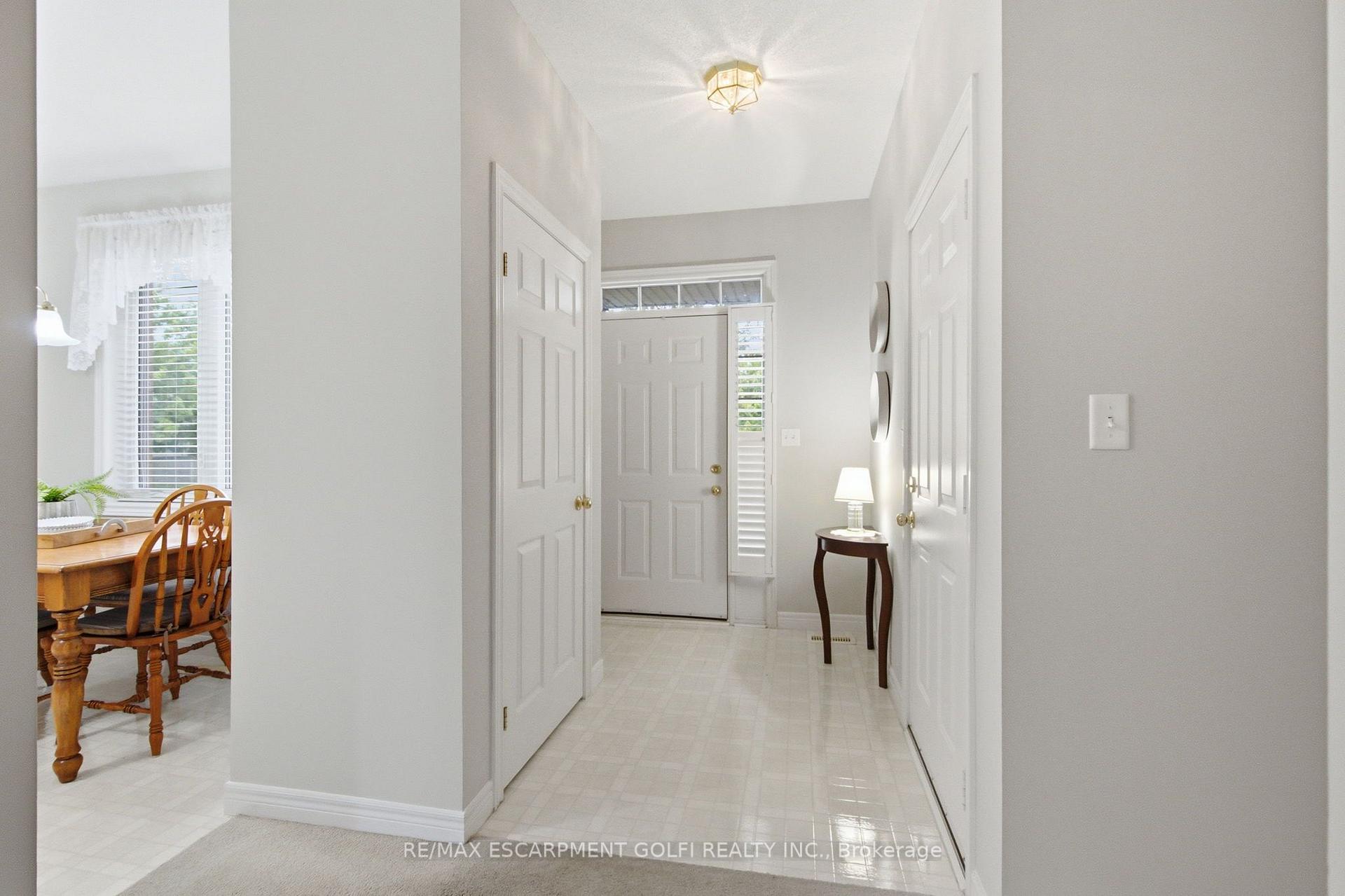 Photo 6 of 21 Cathy Drive, Hamilton, Rural Glanbrook — HOMEH