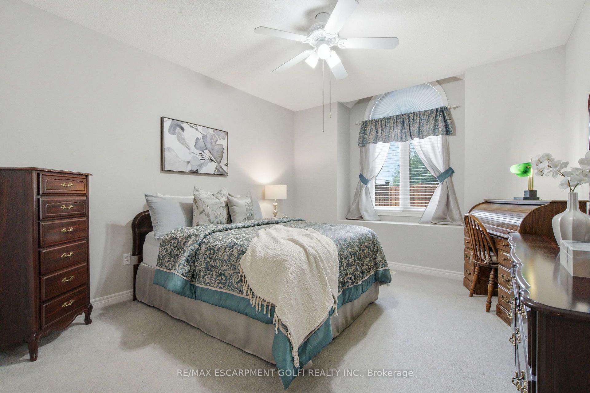 Photo 14 of 21 Cathy Drive, Hamilton, Rural Glanbrook — HOMEH