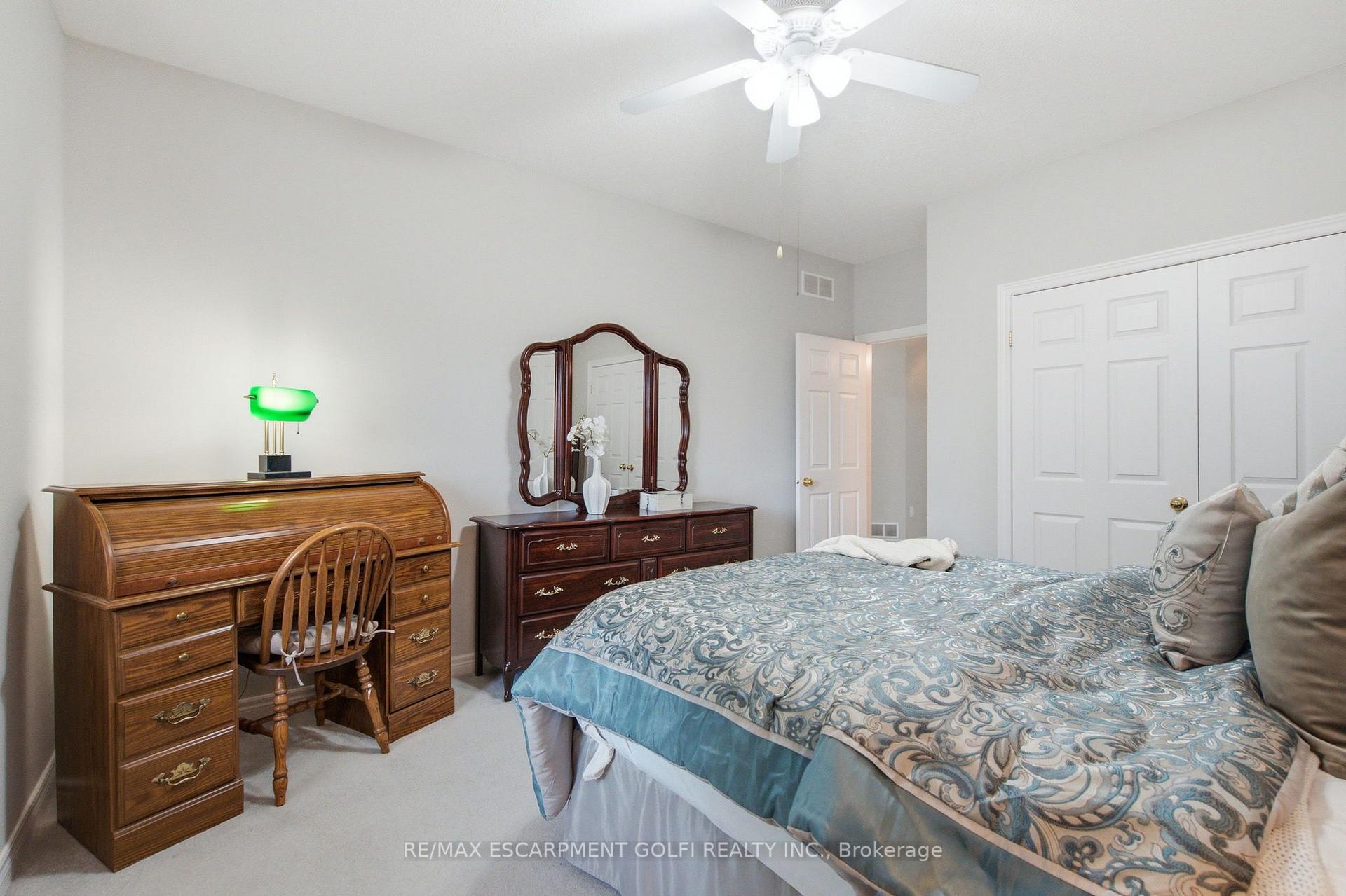 Photo 15 of 21 Cathy Drive, Hamilton, Rural Glanbrook — HOMEH