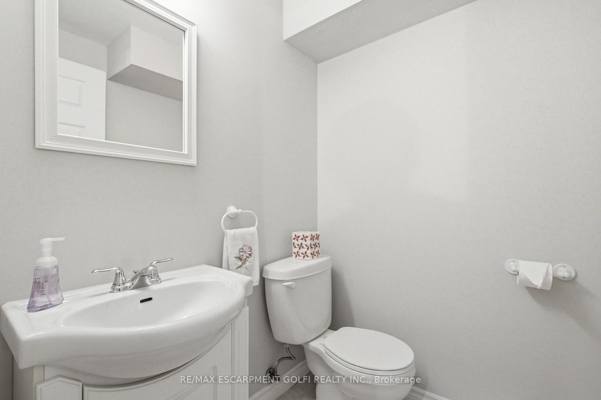 Photo 23 of 21 Cathy Drive, Hamilton, Rural Glanbrook — HOMEH