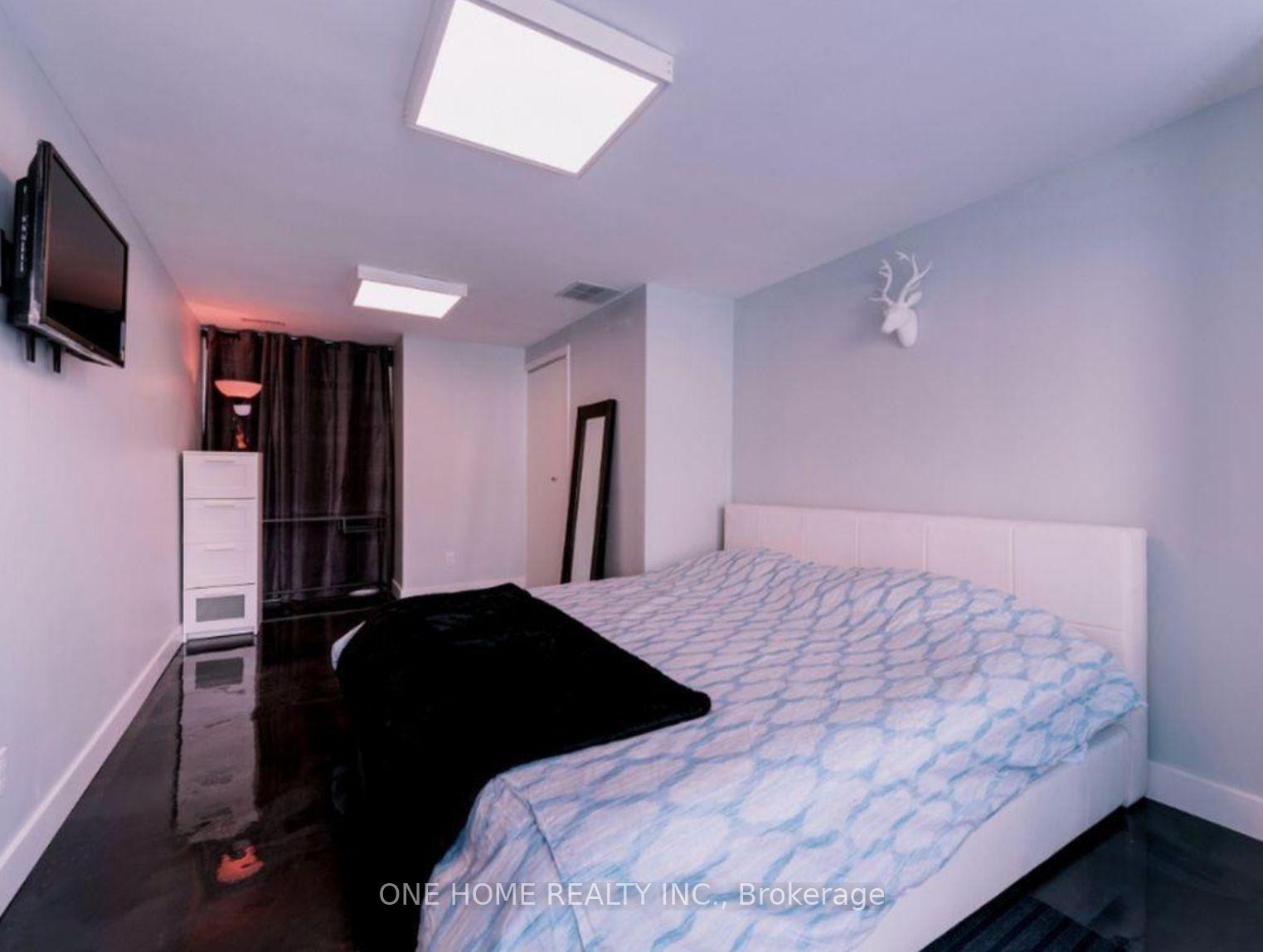 Photo 13 of Unit 201, 405 Dundas Street W, Toronto, Kensington-Chinatown — HOMEH