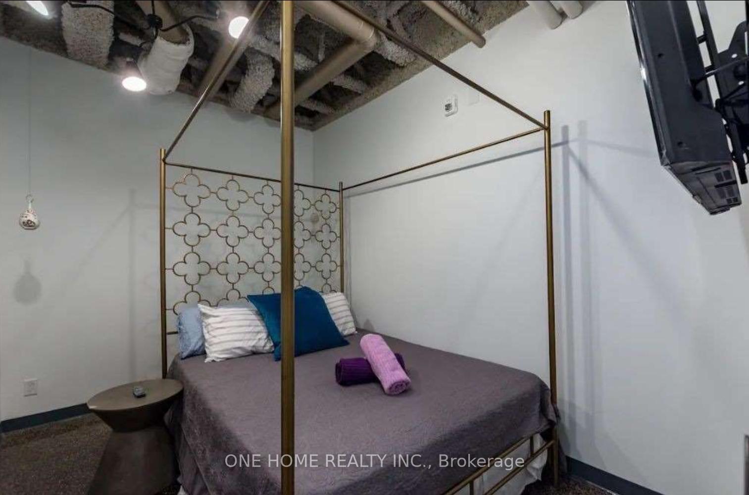 Photo 17 of Unit 201, 405 Dundas Street W, Toronto, Kensington-Chinatown — HOMEH