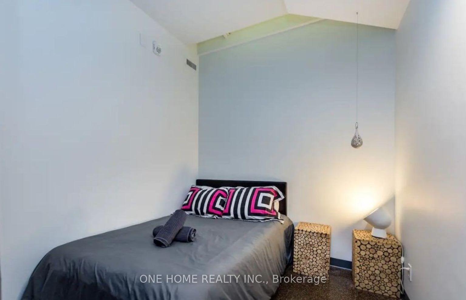 Photo 19 of Unit 201, 405 Dundas Street W, Toronto, Kensington-Chinatown — HOMEH