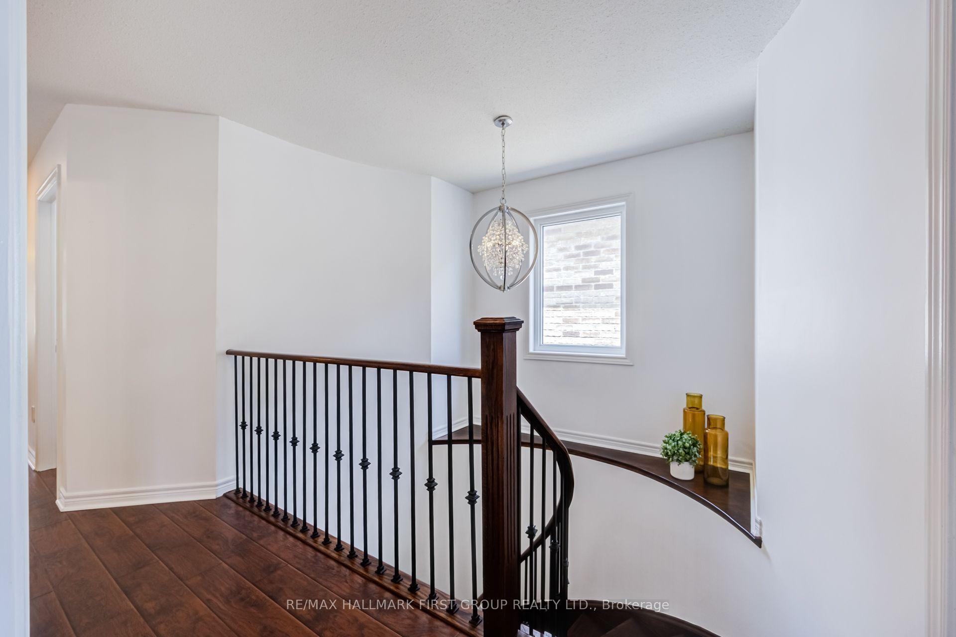 Photo 18 of 36 McCourt Drive, Ajax, South East — HOMEH