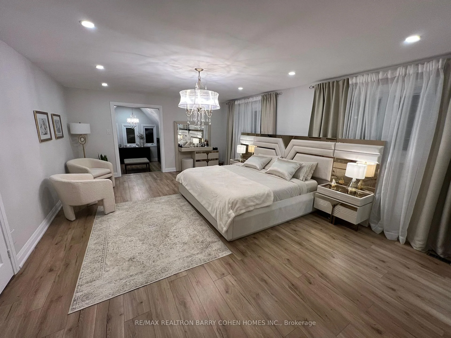 Photo 100 of 4 Hashbury Place, Markham, Thornlea — HOMEH