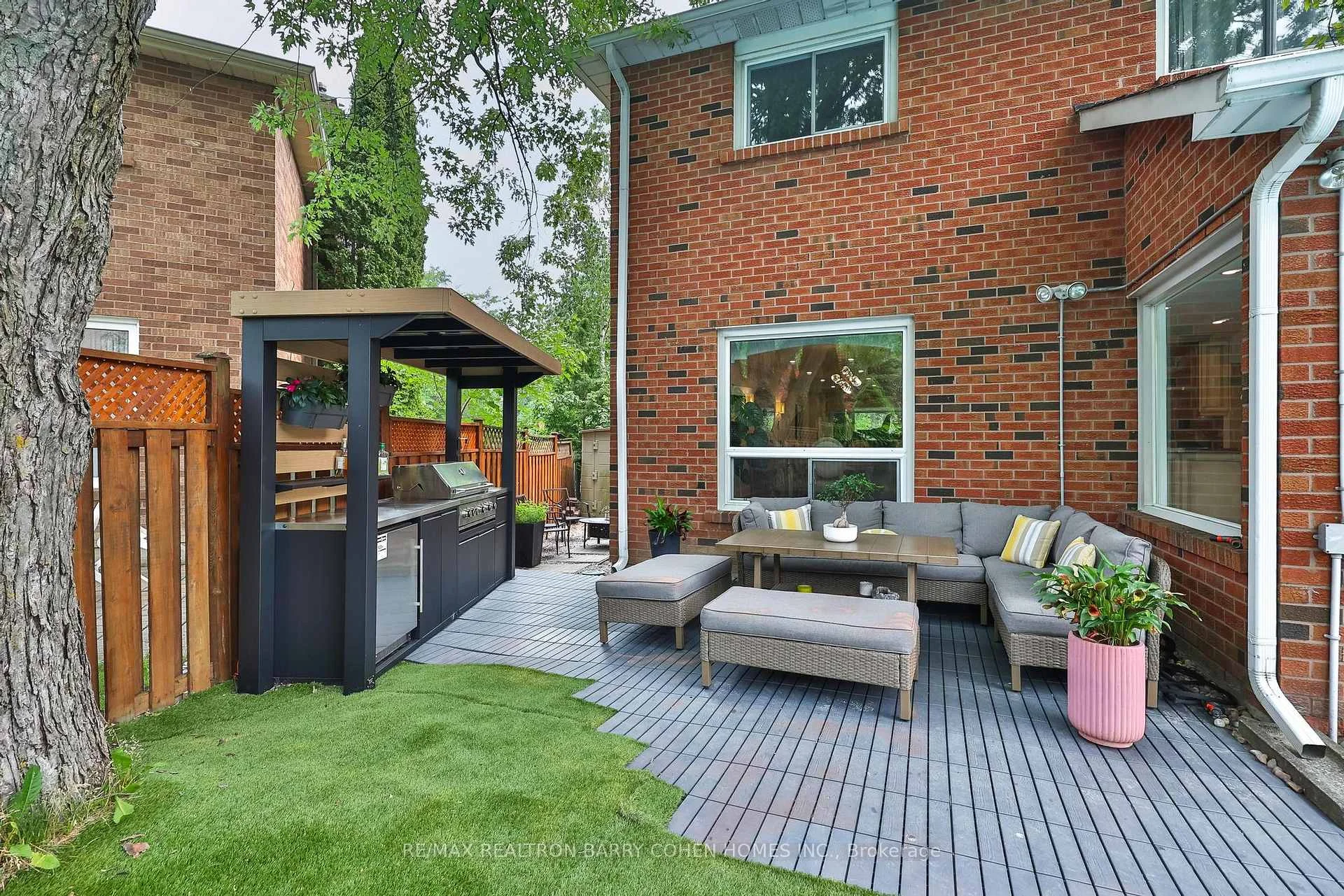 Photo 19 of 4 Hashbury Place, Markham, Thornlea — HOMEH