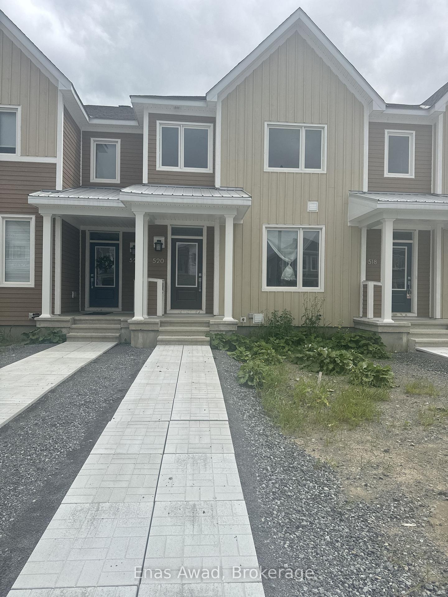 Photo 2 of 520 Oldenburg Avenue, Ottawa, Btwn Franktown Rd. & Fallowfield Rd. — HOMEH