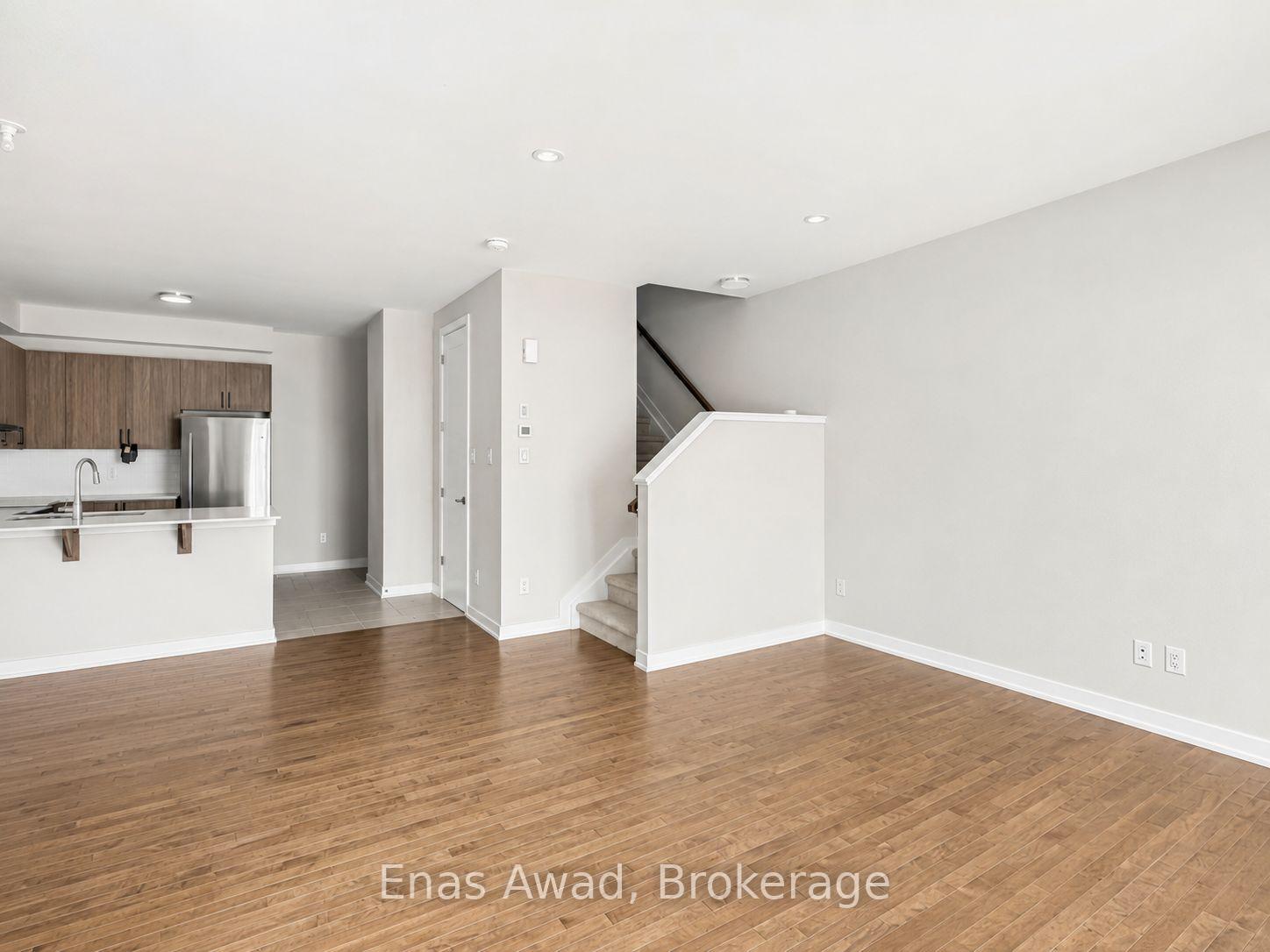 Photo 10 of 520 Oldenburg Avenue, Ottawa, Btwn Franktown Rd. & Fallowfield Rd. — HOMEH
