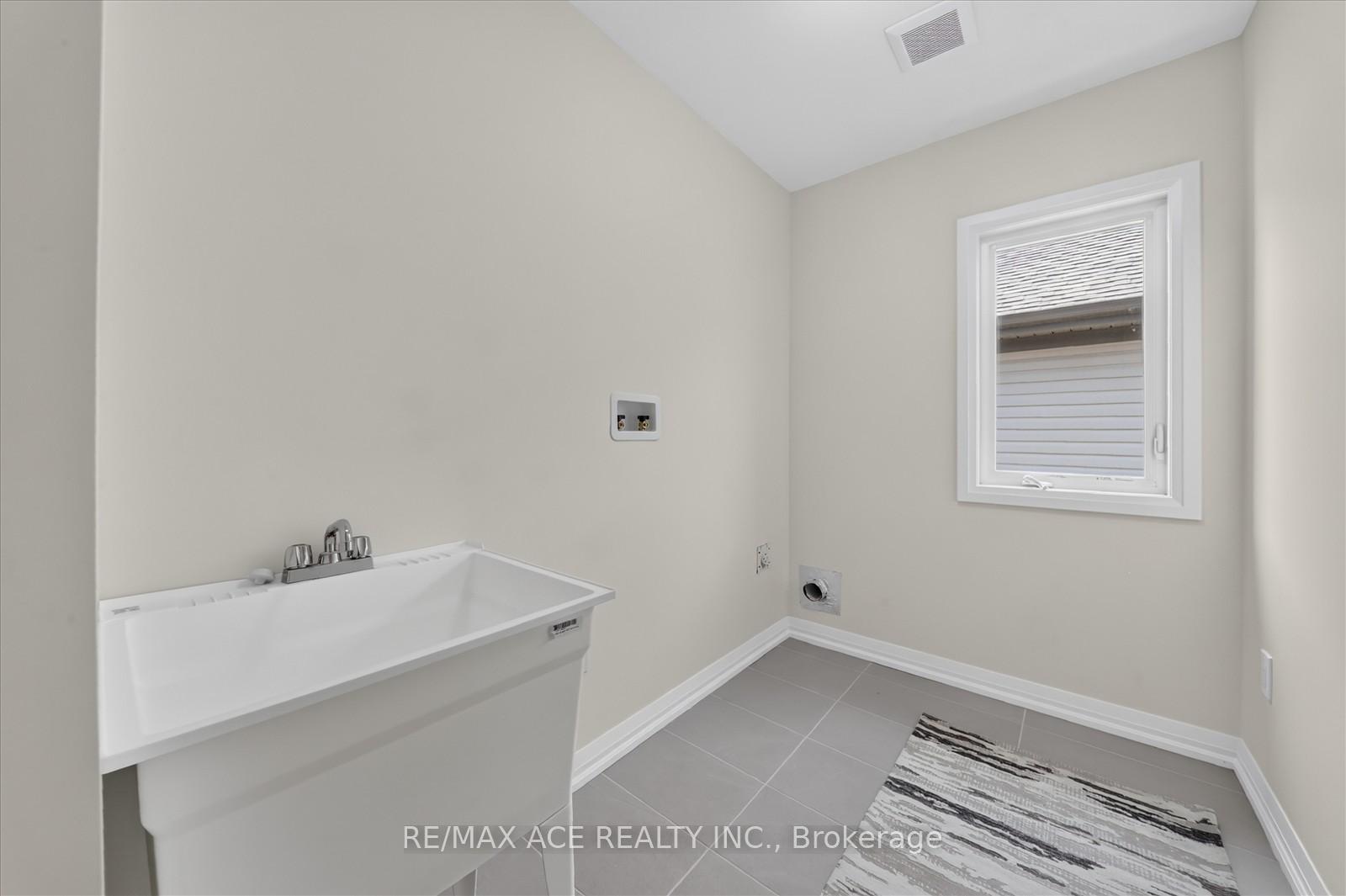 Photo 27 of 11 Stanley Avenue, Haldimand — HOMEH