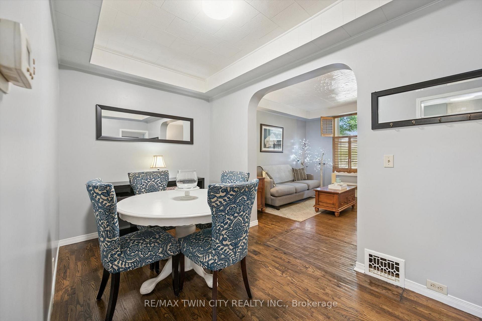 Photo 4 of 11 Brook Street, Cambridge, East Galt — HOMEH