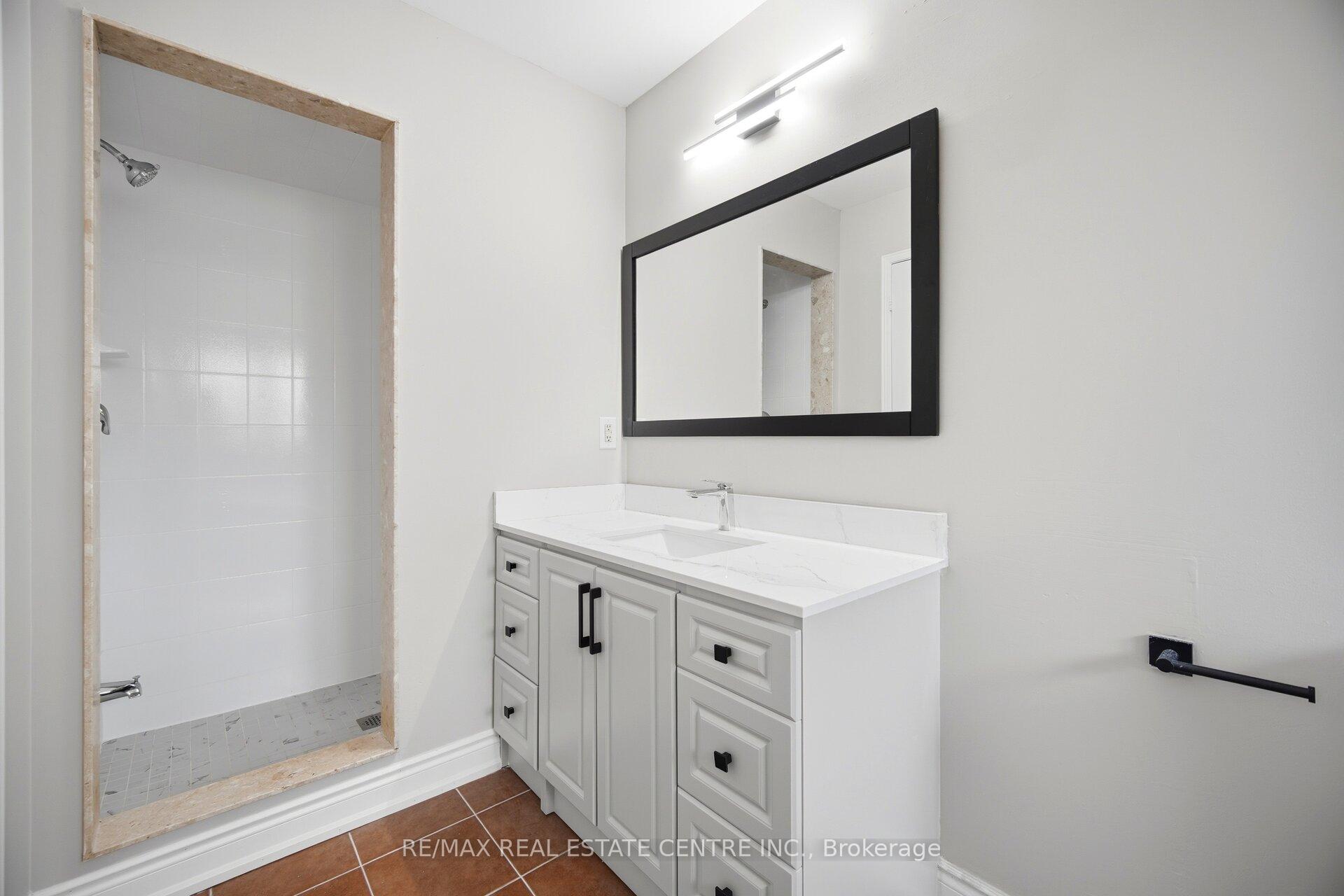 Photo 24 of 31 Spicebush Terrace, Brampton, Credit Valley — HOMEH