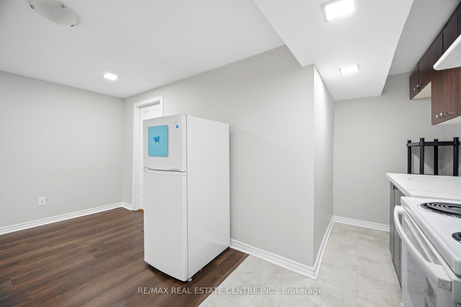 Photo 42 of 31 Spicebush Terrace, Brampton, Credit Valley — HOMEH