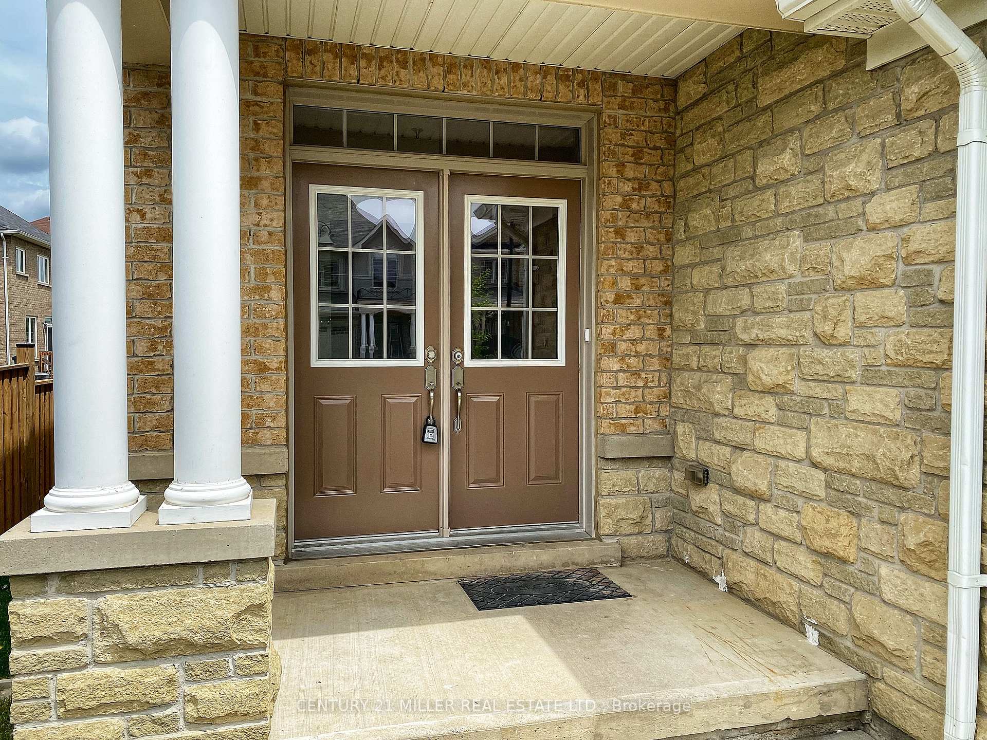 Photo 3 of 67 Summerberry Way, Hamilton, Sheldon — HOMEH