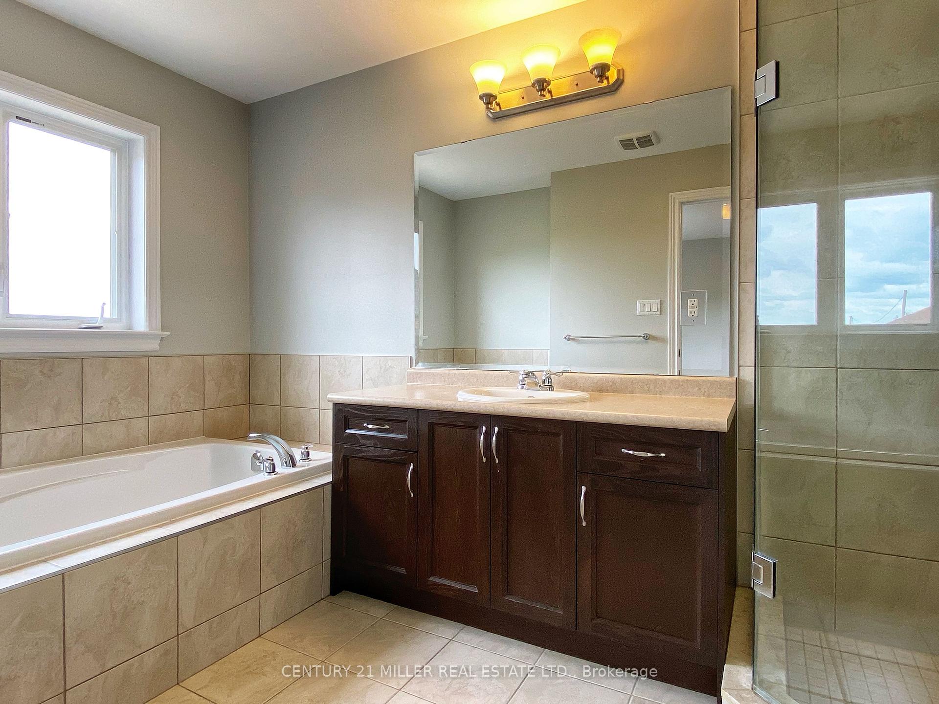 Photo 17 of 67 Summerberry Way, Hamilton, Sheldon — HOMEH