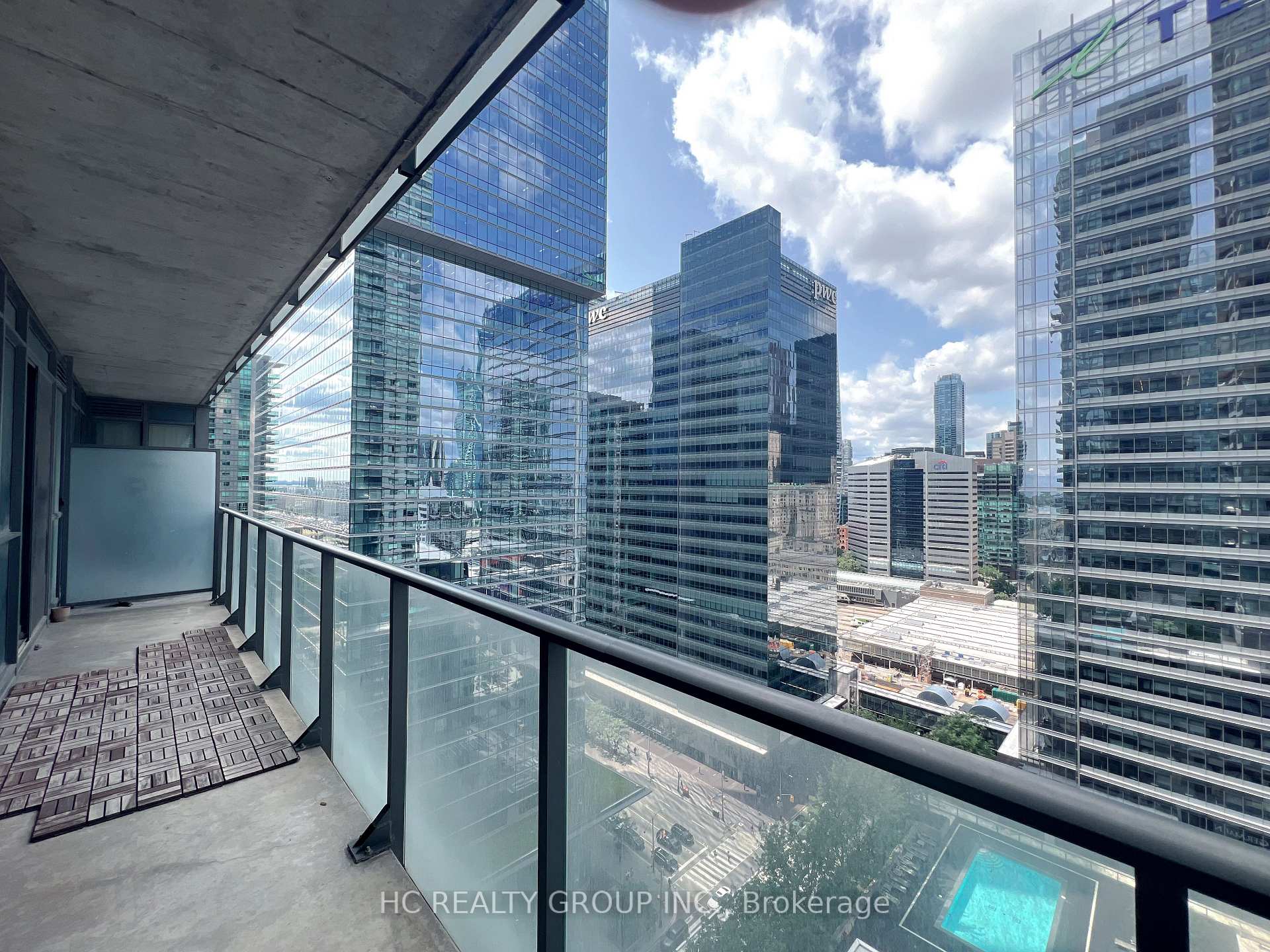 Photo 8 of Unit 1903, 55 Bremner Boulevard, Toronto, Waterfront Communities — HOMEH