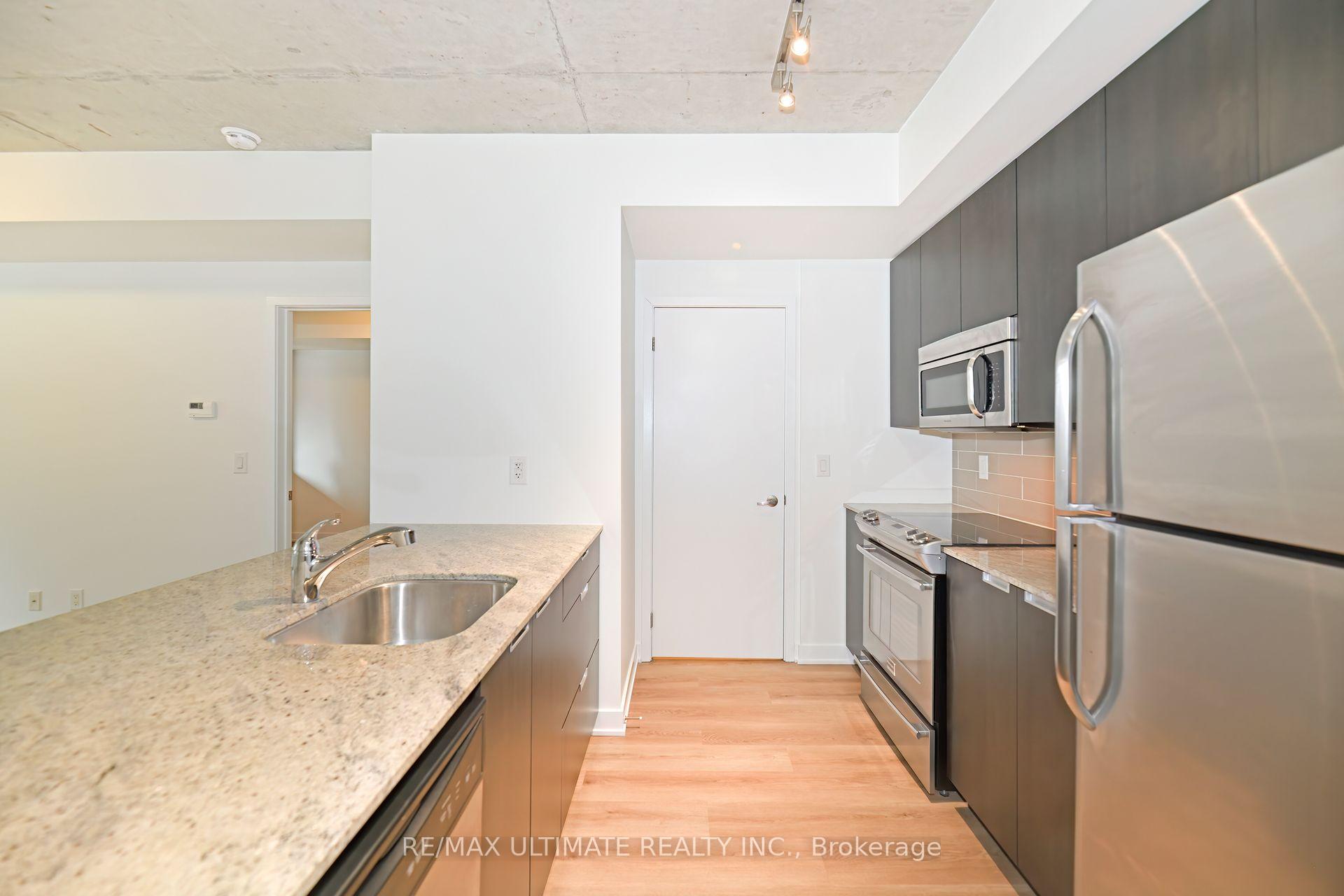 Photo 7 of Unit 306, 400 Wellington Street W, Toronto, Waterfront Communities — HOMEH