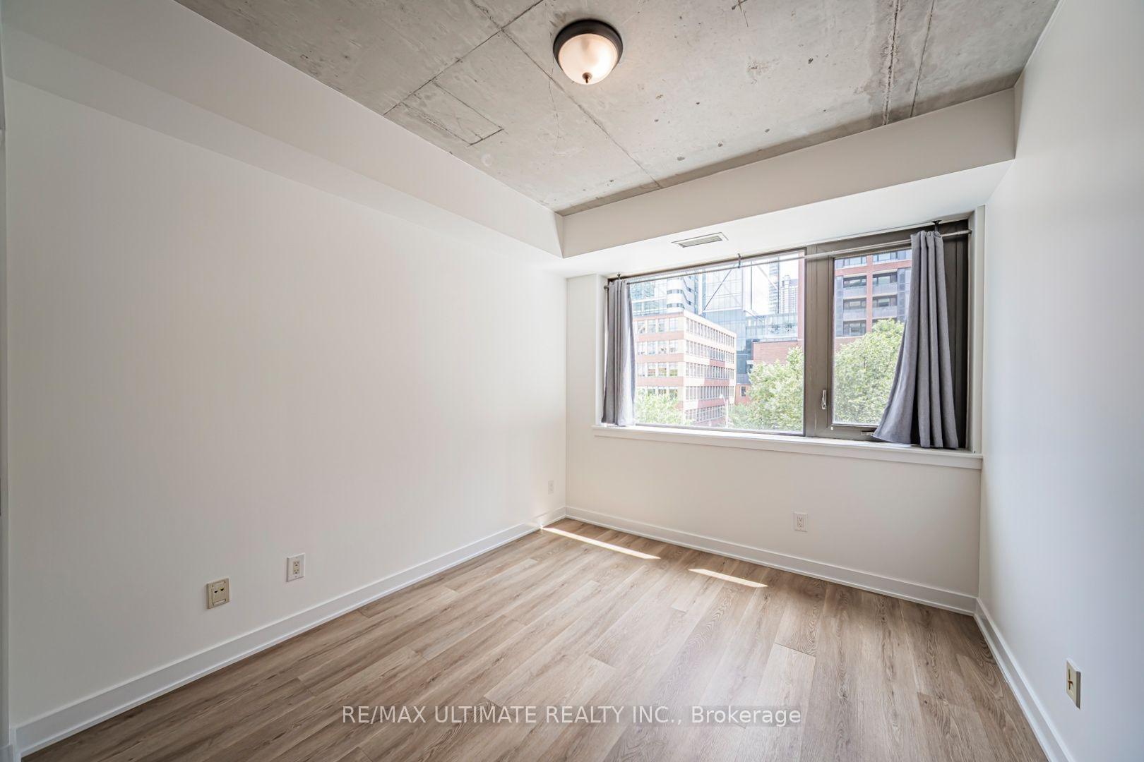 Photo 15 of Unit 306, 400 Wellington Street W, Toronto, Waterfront Communities — HOMEH