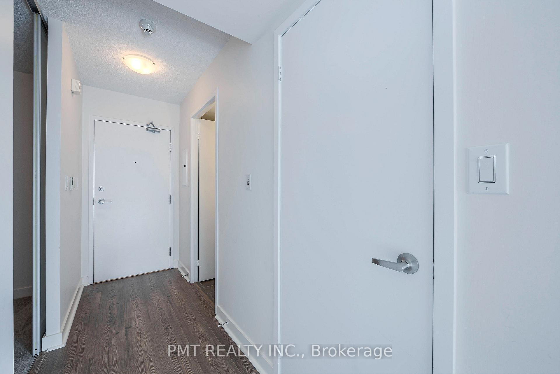 Photo 3 of Unit 1721, 4K Spadina Avenue, Toronto, Waterfront Communities — HOMEH