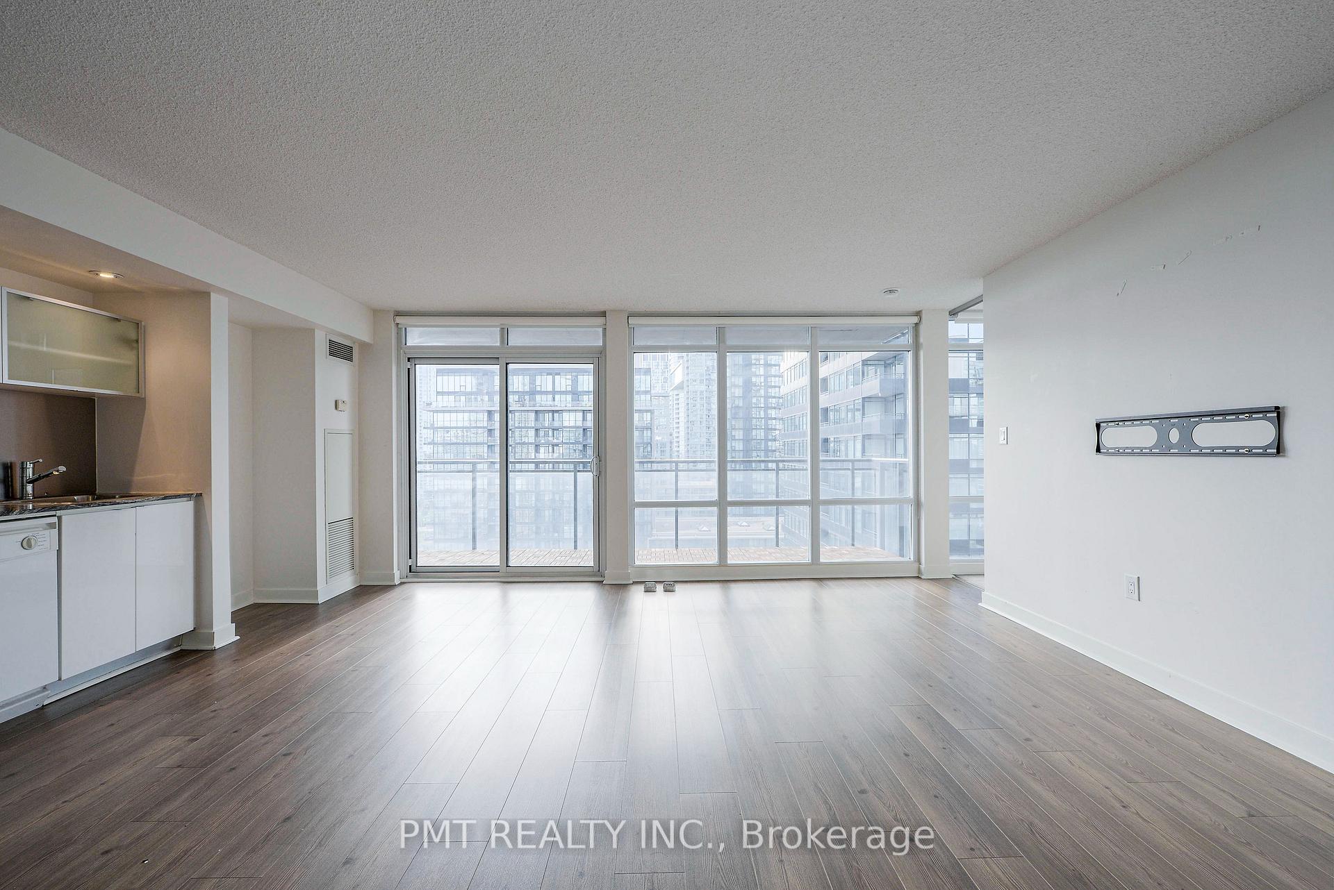 Photo 8 of Unit 1721, 4K Spadina Avenue, Toronto, Waterfront Communities — HOMEH