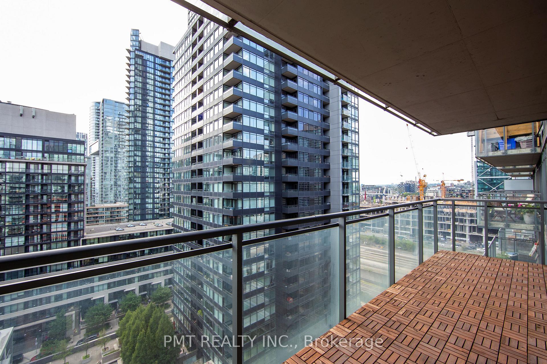 Photo 17 of Unit 1721, 4K Spadina Avenue, Toronto, Waterfront Communities — HOMEH