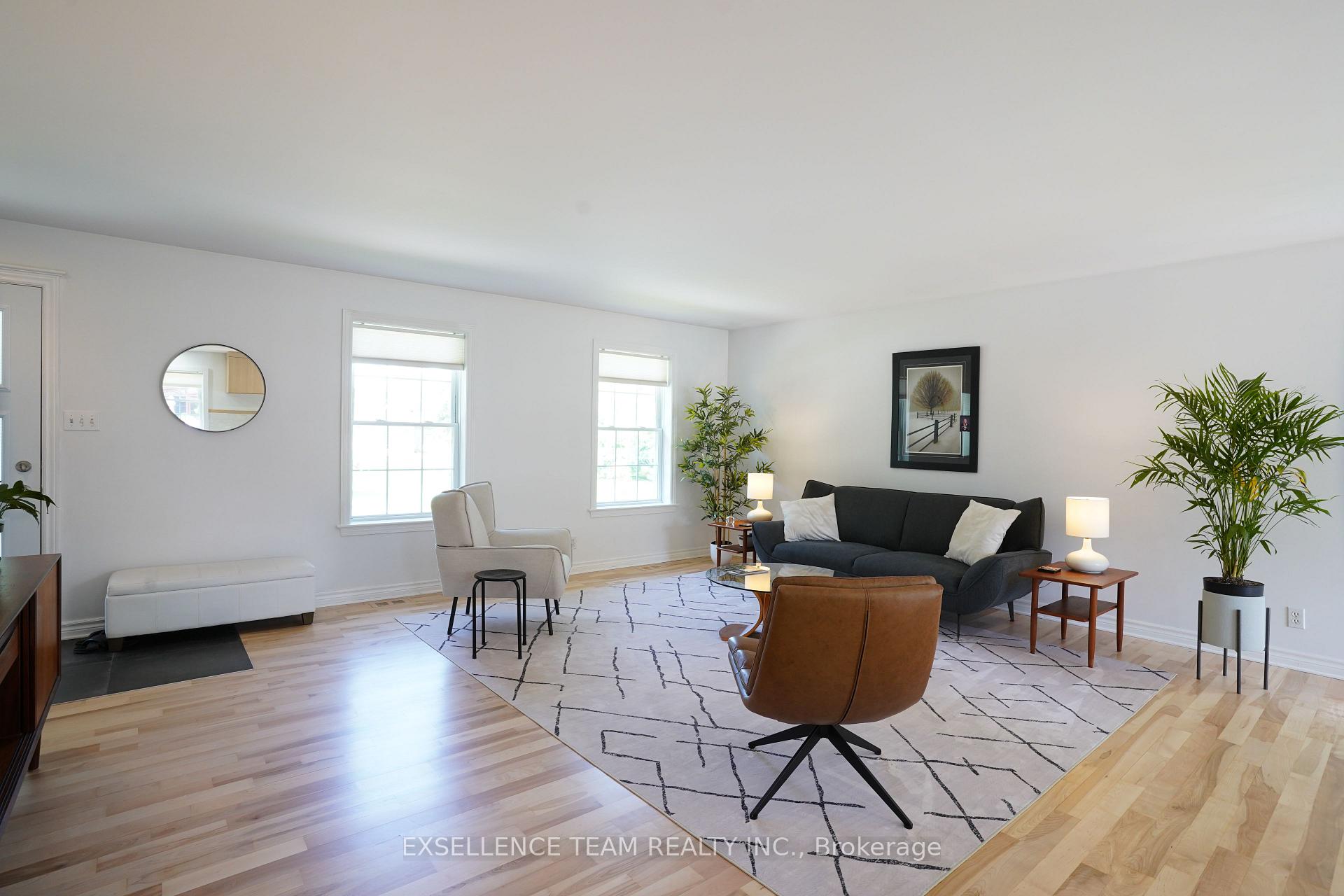 Photo 8 of 16 Monk Street, South Glengarry, Lancaster — HOMEH