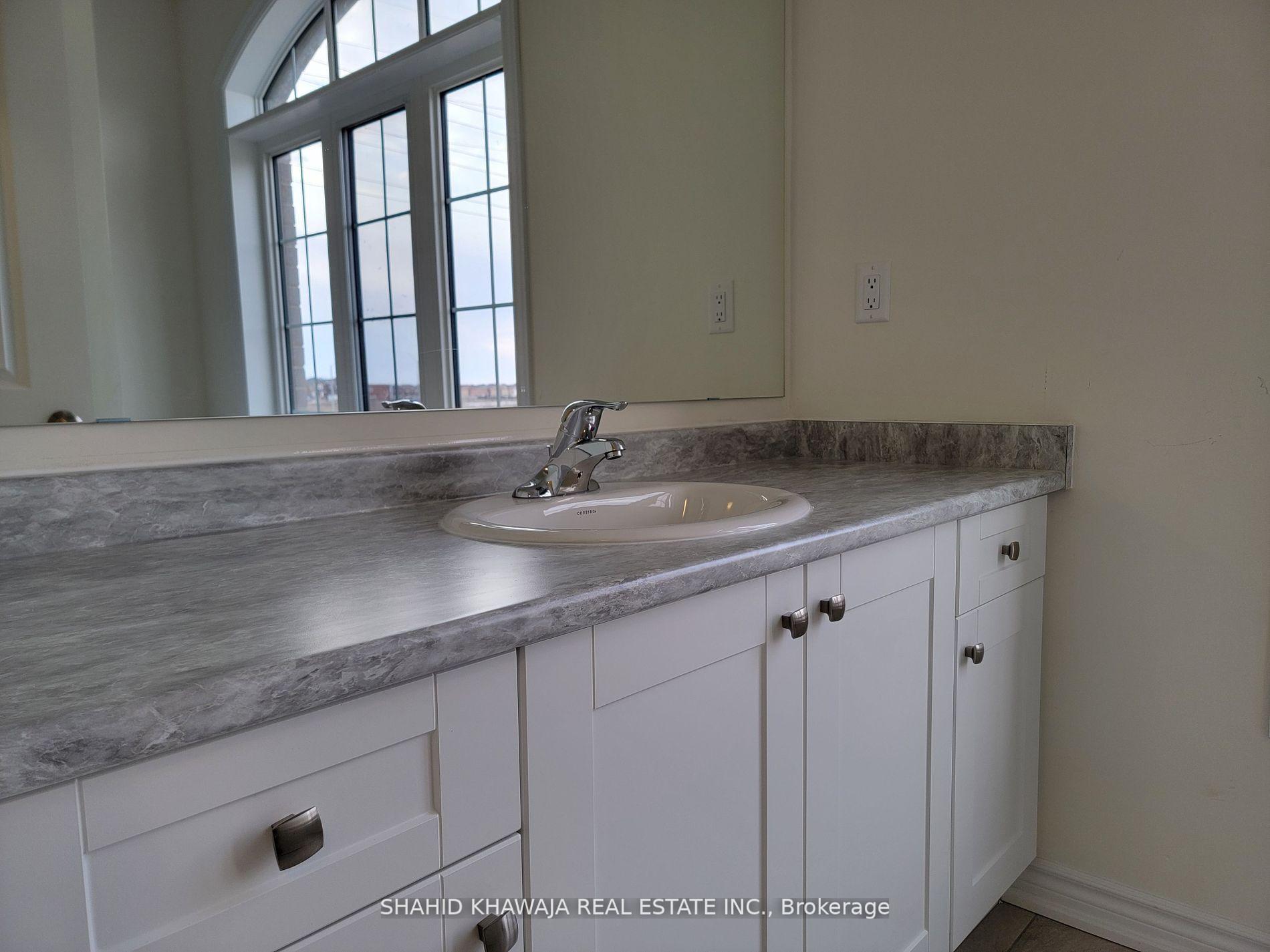 Photo 33 of 322 Valleyway Drive, Brampton, Credit Valley — HOMEH
