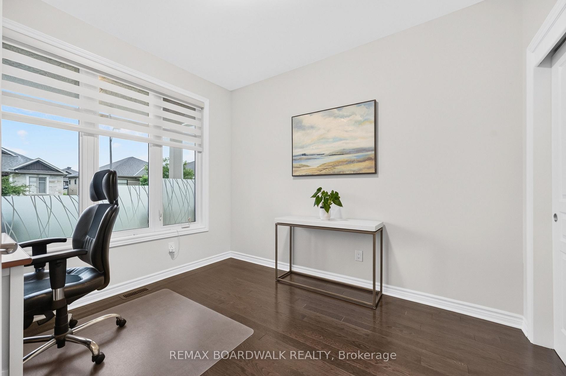 Photo 6 of 522 Ace Street, Ottawa, Kanata - Emerald Meadows/Trailwest — HOMEH
