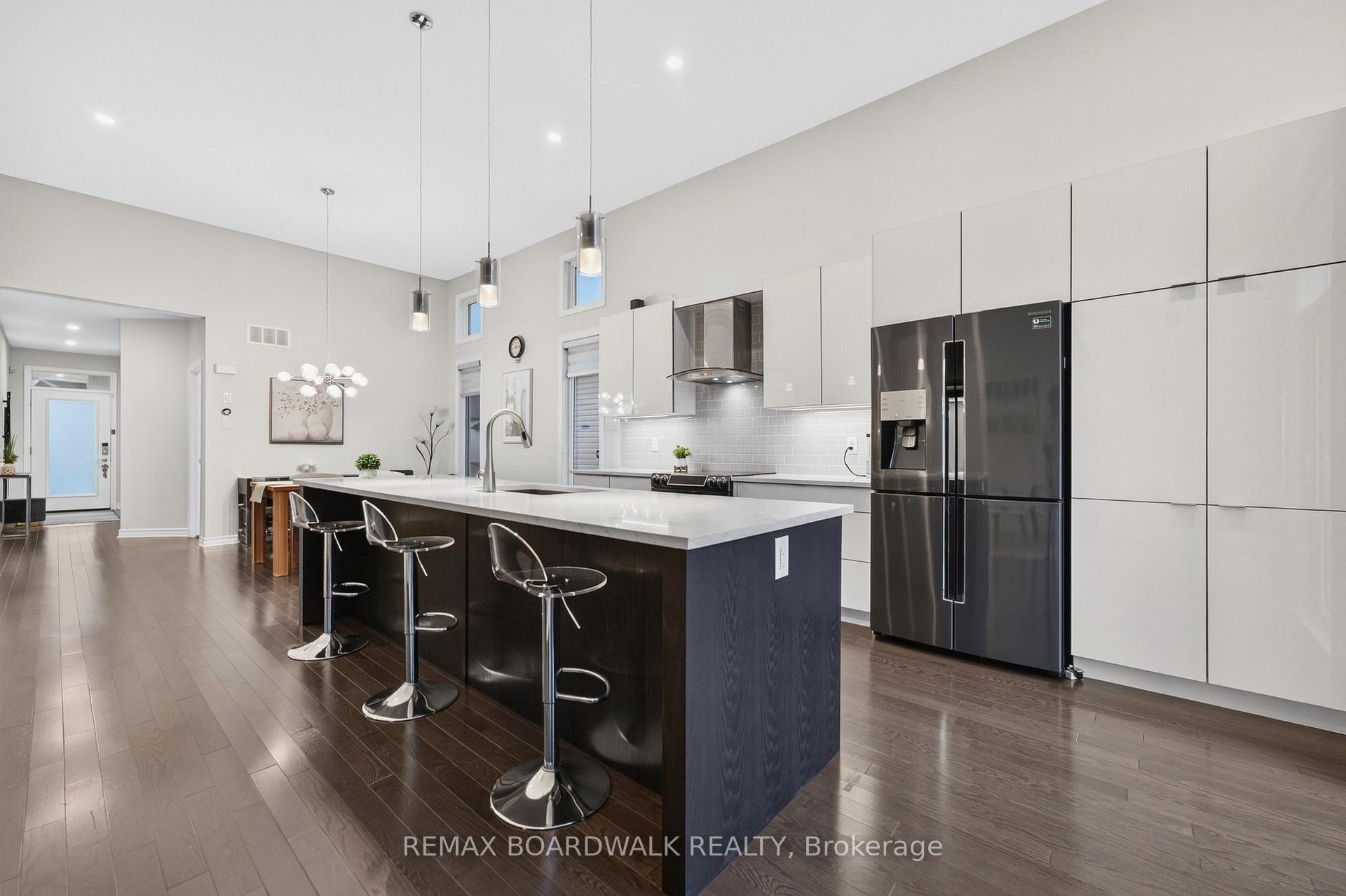 Photo 16 of 522 Ace Street, Ottawa, Kanata - Emerald Meadows/Trailwest — HOMEH