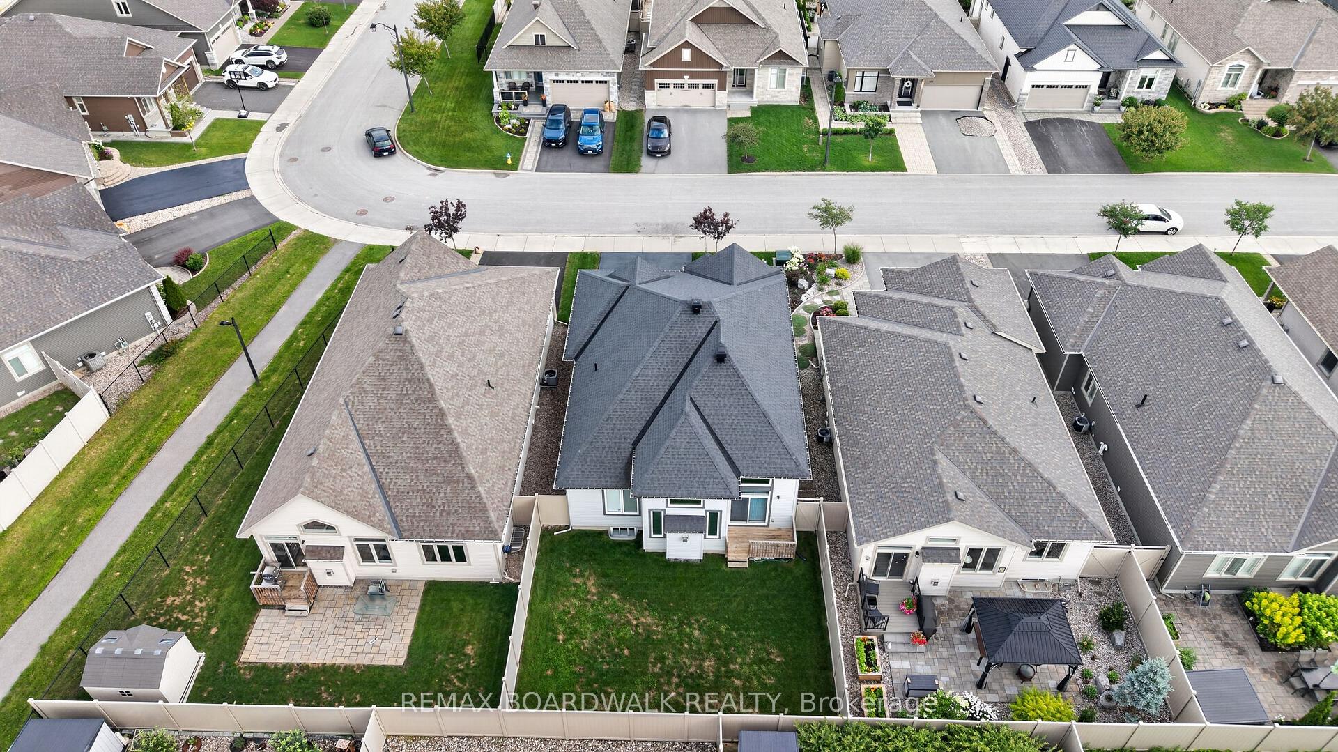 Photo 34 of 522 Ace Street, Ottawa, Kanata - Emerald Meadows/Trailwest — HOMEH