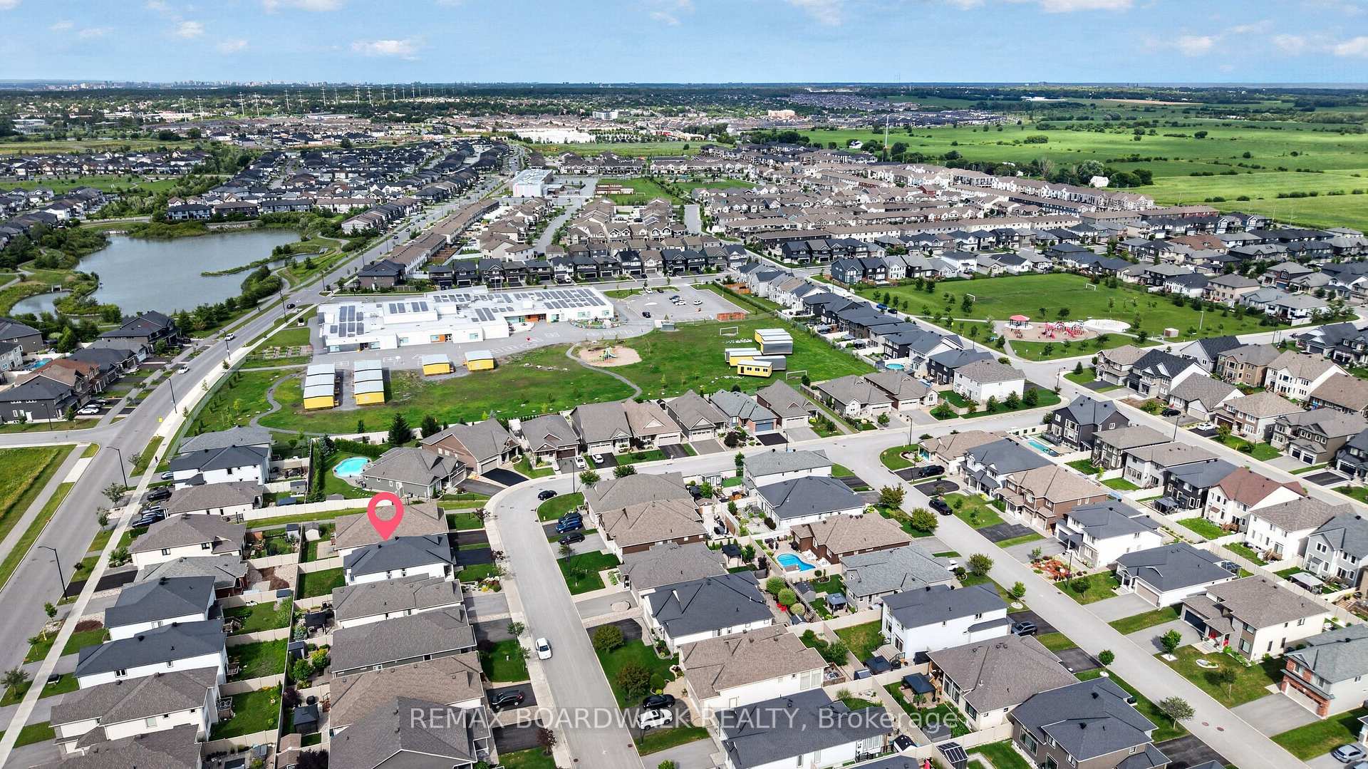 Photo 41 of 522 Ace Street, Ottawa, Kanata - Emerald Meadows/Trailwest — HOMEH