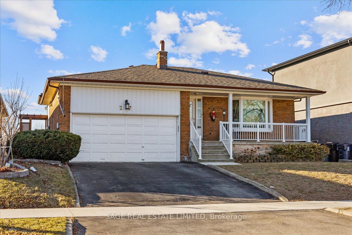Photo 2 of 27 Kathrose Drive, North York, Pleasant View — HOMEH
