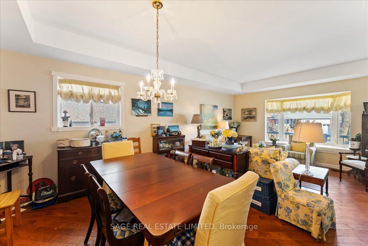 Photo 10 of 27 Kathrose Drive, North York, Pleasant View — HOMEH