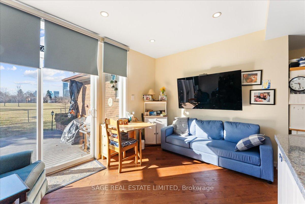 Photo 15 of 27 Kathrose Drive, North York, Pleasant View — HOMEH