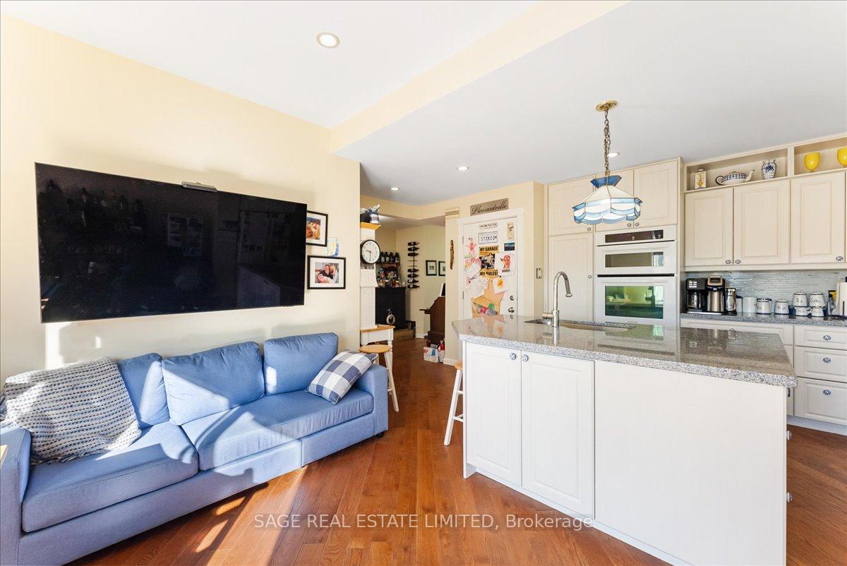 Photo 17 of 27 Kathrose Drive, North York, Pleasant View — HOMEH