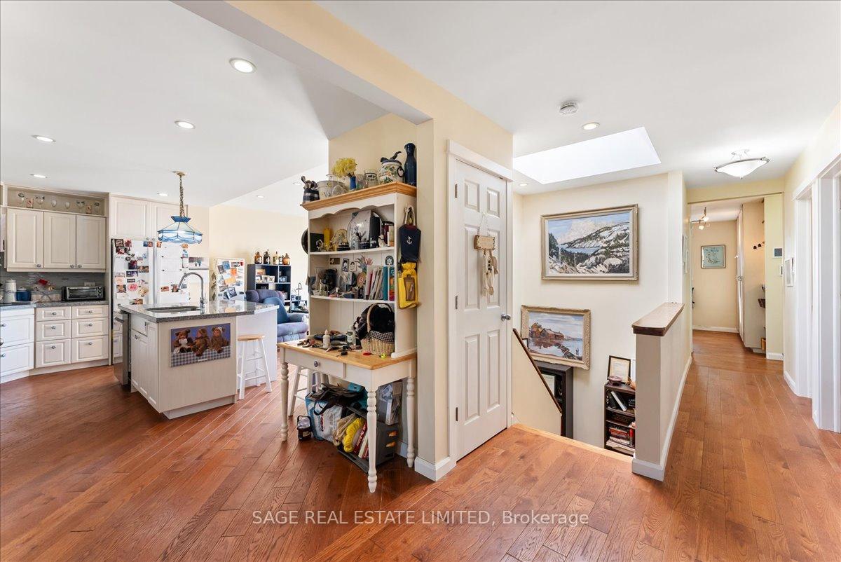 Photo 19 of 27 Kathrose Drive, North York, Pleasant View — HOMEH