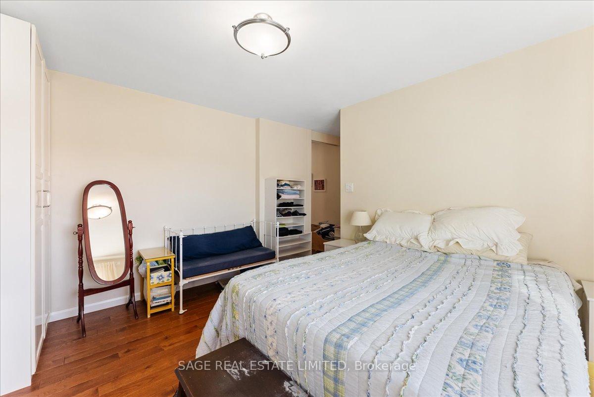Photo 29 of 27 Kathrose Drive, North York, Pleasant View — HOMEH