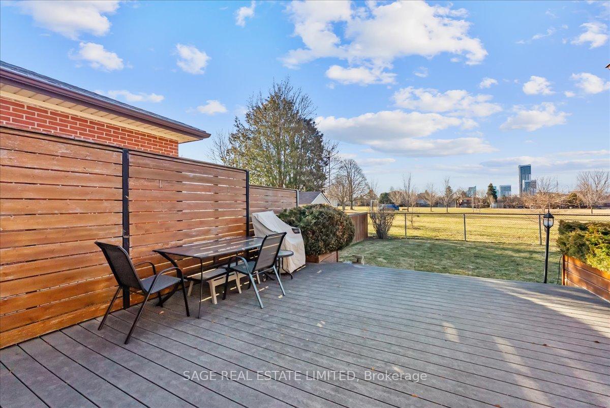 Photo 35 of 27 Kathrose Drive, North York, Pleasant View — HOMEH