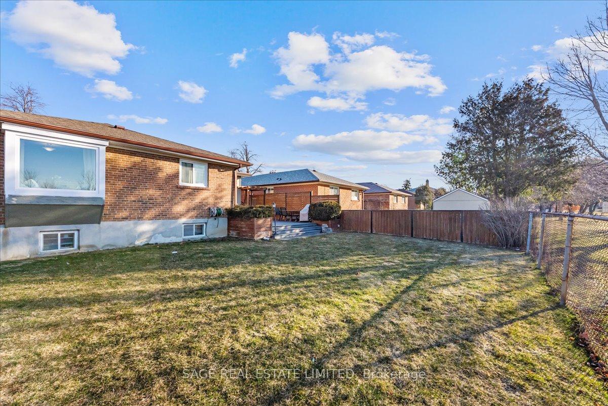 Photo 40 of 27 Kathrose Drive, North York, Pleasant View — HOMEH