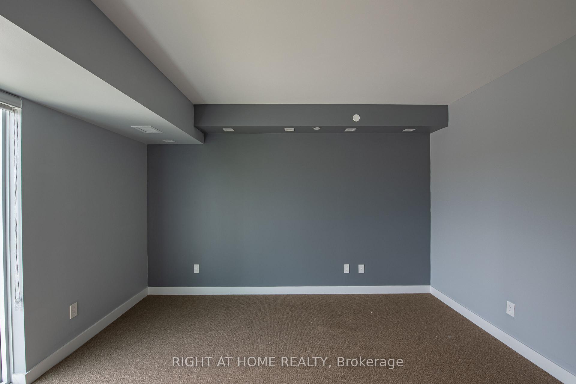 Photo 19 of Unit 101, 118 Varna Drive, Toronto, Englemount-Lawrence — HOMEH