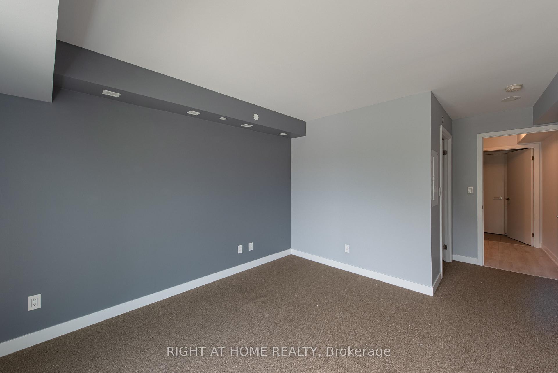 Photo 21 of Unit 101, 118 Varna Drive, Toronto, Englemount-Lawrence — HOMEH